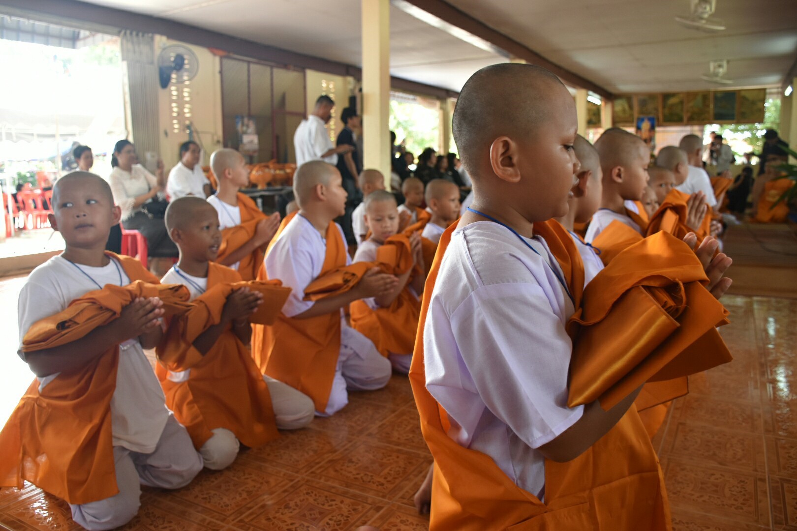 12 ตุลาคม 2560 เวลา 14.00 น.  บริษัทประชารัฐรักษามัคคีมหาสารคาม (วิสาหกิจเพื่อสังคม) จำกัด จัดโครงการบรรพชาสามเณร เพื่อถวายเป็นพระราชกุศลแด่พระบาทสมเด็จพระปรมิทรมหาภูมิพลอดุลยเดช บรมนาถบพิตร ครบ 1 ปี สวรรคต