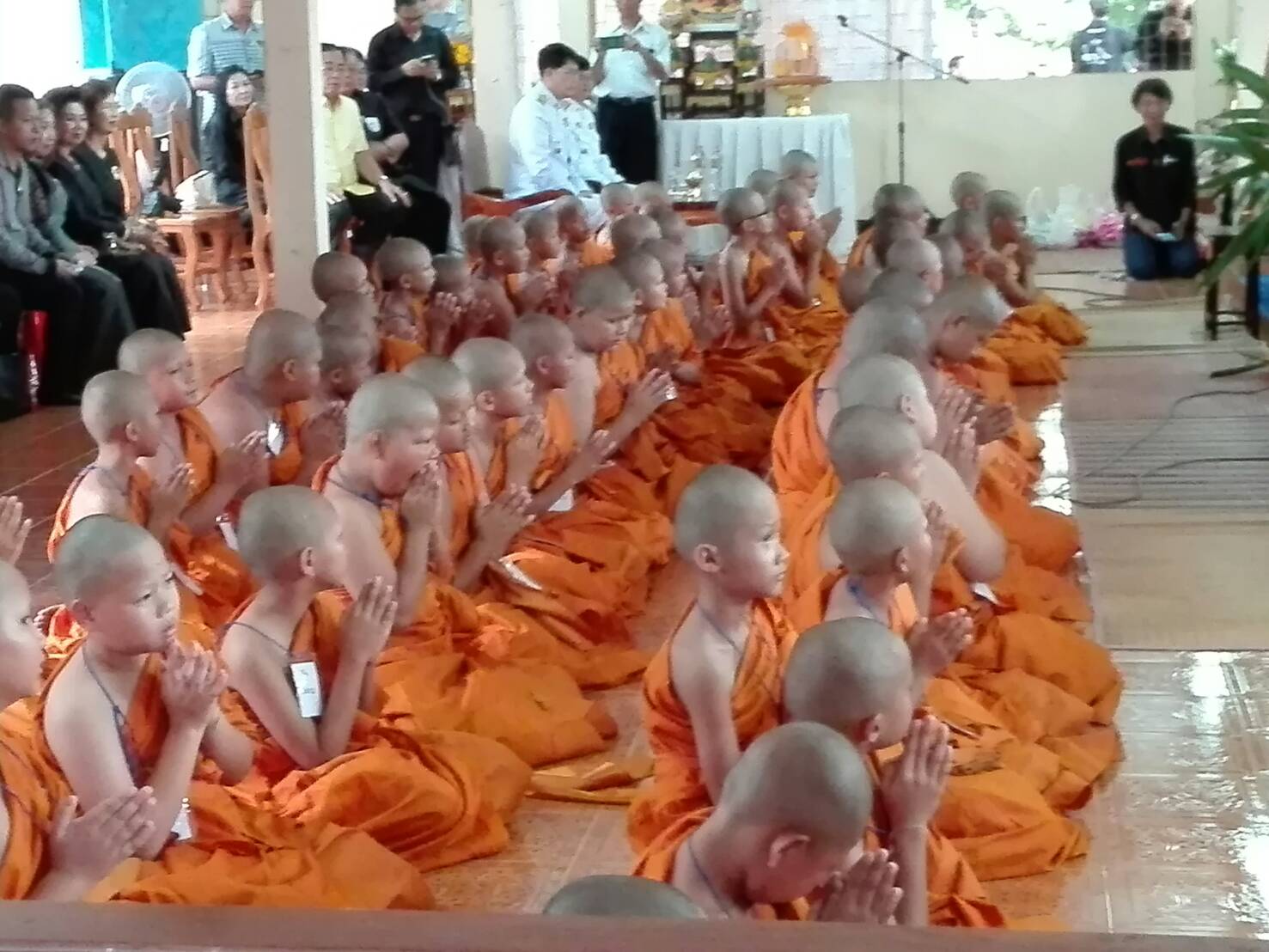 12 ตุลาคม 2560 เวลา 14.00 น.  บริษัทประชารัฐรักษามัคคีมหาสารคาม (วิสาหกิจเพื่อสังคม) จำกัด จัดโครงการบรรพชาสามเณร เพื่อถวายเป็นพระราชกุศลแด่พระบาทสมเด็จพระปรมิทรมหาภูมิพลอดุลยเดช บรมนาถบพิตร ครบ 1 ปี สวรรคต