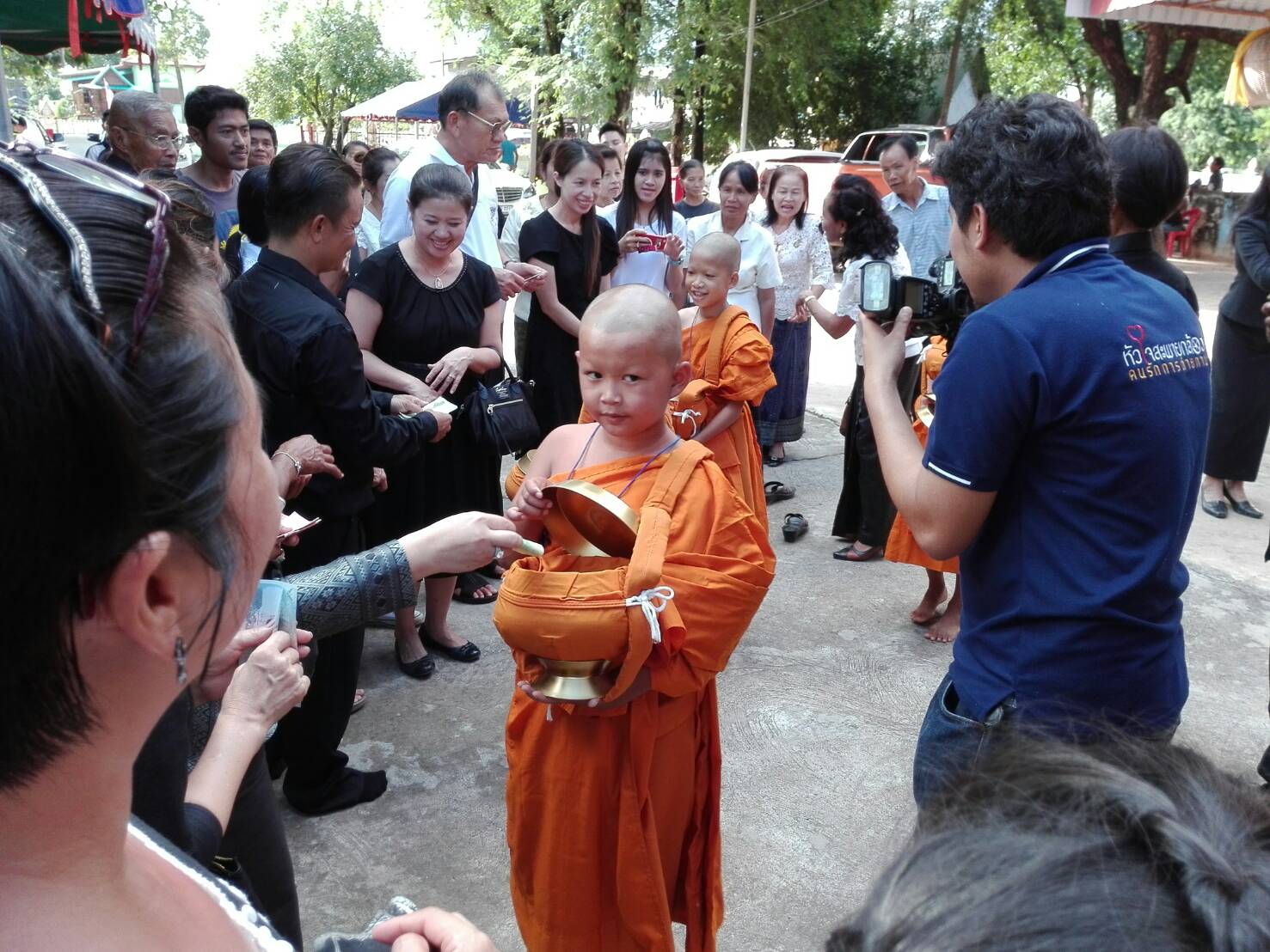 12 ตุลาคม 2560 เวลา 14.00 น.  บริษัทประชารัฐรักษามัคคีมหาสารคาม (วิสาหกิจเพื่อสังคม) จำกัด จัดโครงการบรรพชาสามเณร เพื่อถวายเป็นพระราชกุศลแด่พระบาทสมเด็จพระปรมิทรมหาภูมิพลอดุลยเดช บรมนาถบพิตร ครบ 1 ปี สวรรคต