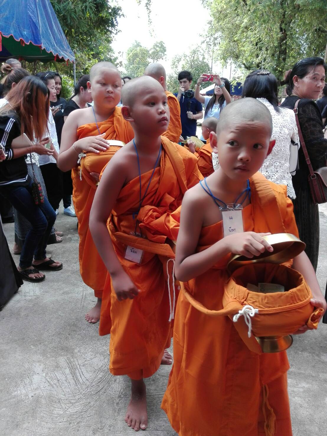 12 ตุลาคม 2560 เวลา 14.00 น.  บริษัทประชารัฐรักษามัคคีมหาสารคาม (วิสาหกิจเพื่อสังคม) จำกัด จัดโครงการบรรพชาสามเณร เพื่อถวายเป็นพระราชกุศลแด่พระบาทสมเด็จพระปรมิทรมหาภูมิพลอดุลยเดช บรมนาถบพิตร ครบ 1 ปี สวรรคต