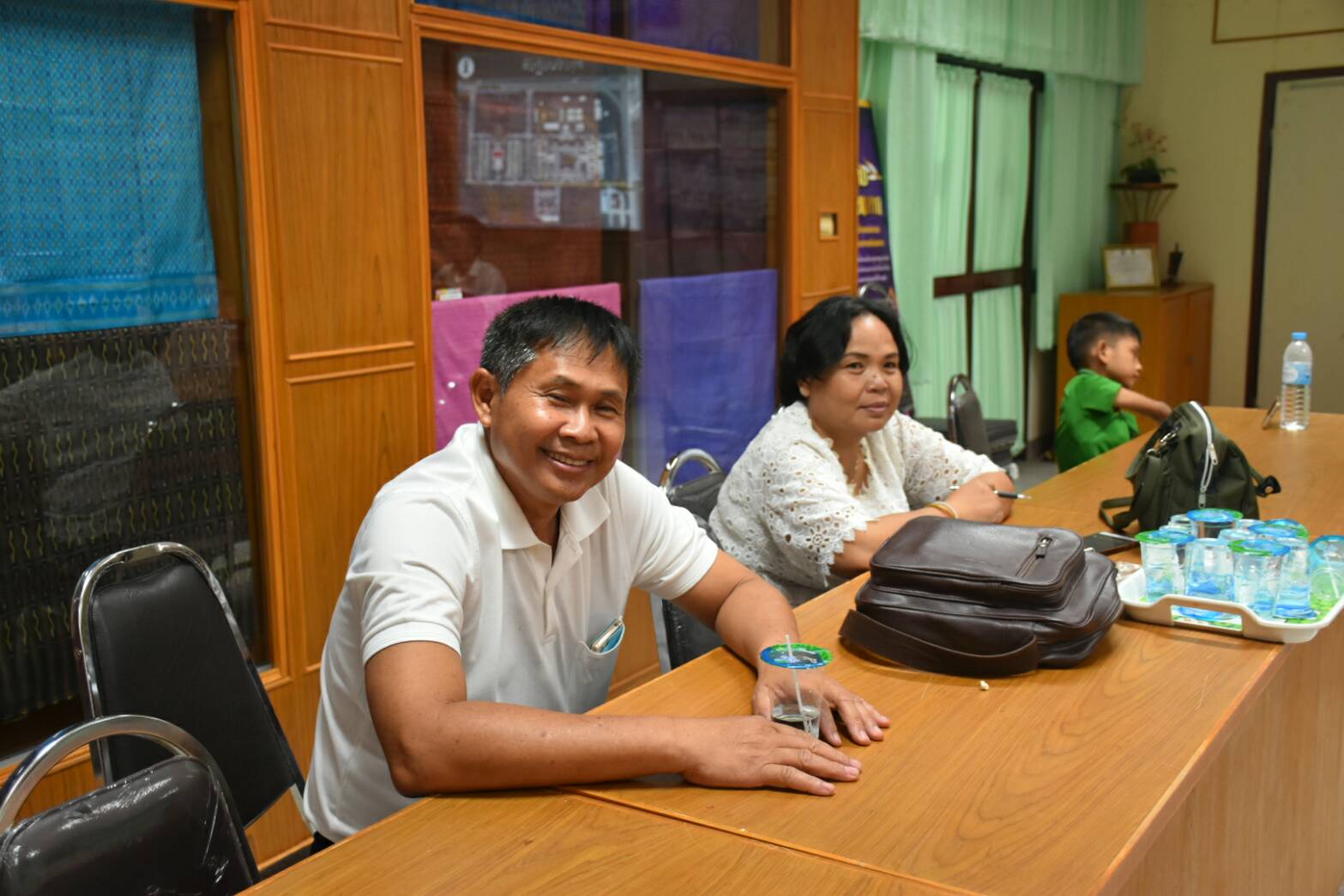 16 ตุลาคม 2560 การประชุมคณะทำงานดอกไม้จันทน์สำหรับประชาชน ในพระราชพิธีถวายพระเพลิงพระบรมศพพระบาทสมเด็จพระปรมินทรมหาภูมิพลอดุลยเดช บรมนาถบพิตร จังหวัดมหาสารคาม