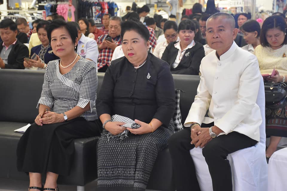 4 ตุลาคม 2560 งานแถลงข่าวโครงการบรรพชาสามเณร เพื่อถวายเป็นพระราชกุศลแด่พระบาทสมเด็จพระปรมินทรมหาภูมิพลอดุลยเดช รัชกาลที่ 9 เนื่องในโอกาสครบ 1 ปี เสด็จสวรรคต ณ บริเวณศููนย์การค้าเสริมไทยคอมเพล็กซ์