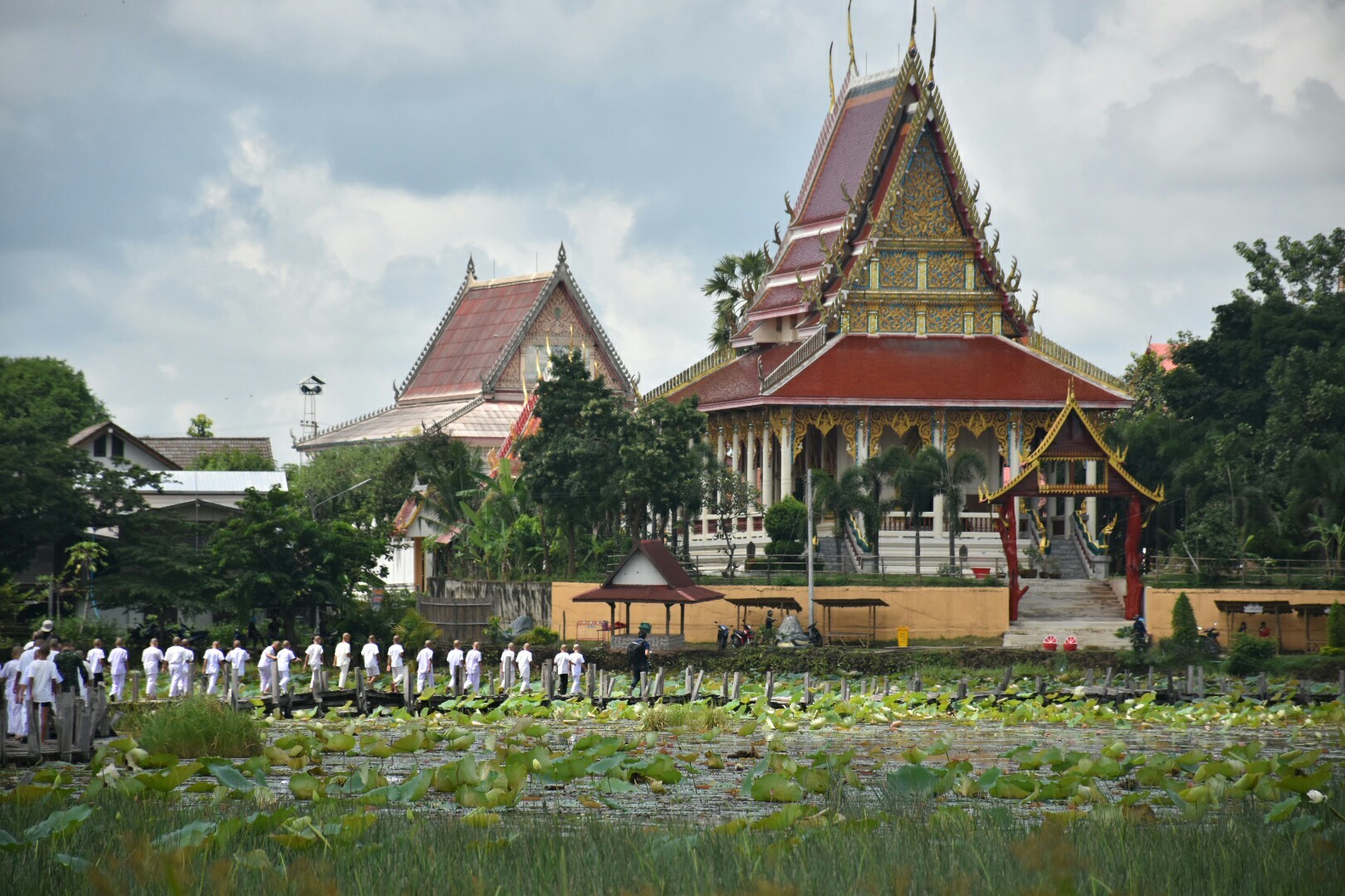 12 ตุลาคม 2560 เวลา 14.00 น.  บริษัทประชารัฐรักษามัคคีมหาสารคาม (วิสาหกิจเพื่อสังคม) จำกัด จัดโครงการบรรพชาสามเณร เพื่อถวายเป็นพระราชกุศลแด่พระบาทสมเด็จพระปรมิทรมหาภูมิพลอดุลยเดช บรมนาถบพิตร ครบ 1 ปี สวรรคต