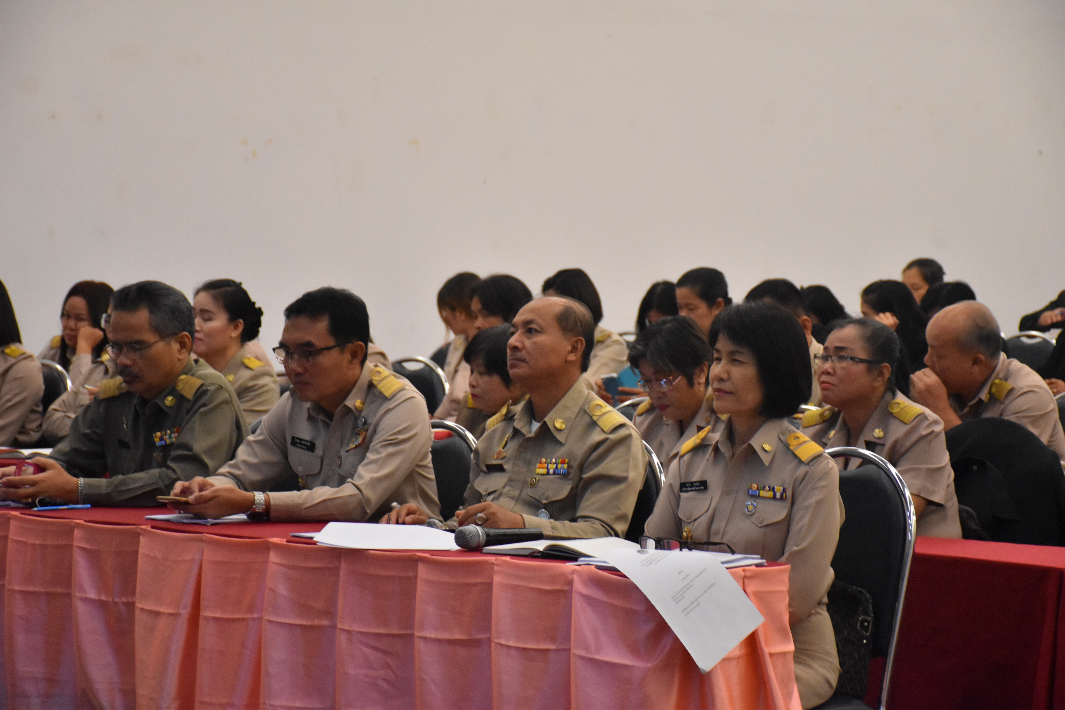 16 ตุลาคม 2560 โครงการการประชุมเชิงปฏิบัติการมอบนโนบายเพื่อเพิ่มประสิทธิภาพการขับเคลื่อนยุทธศาสตร์ กรมการพัฒนาชุมชน ประจำปีงบประมาณ พ.ศ.2561