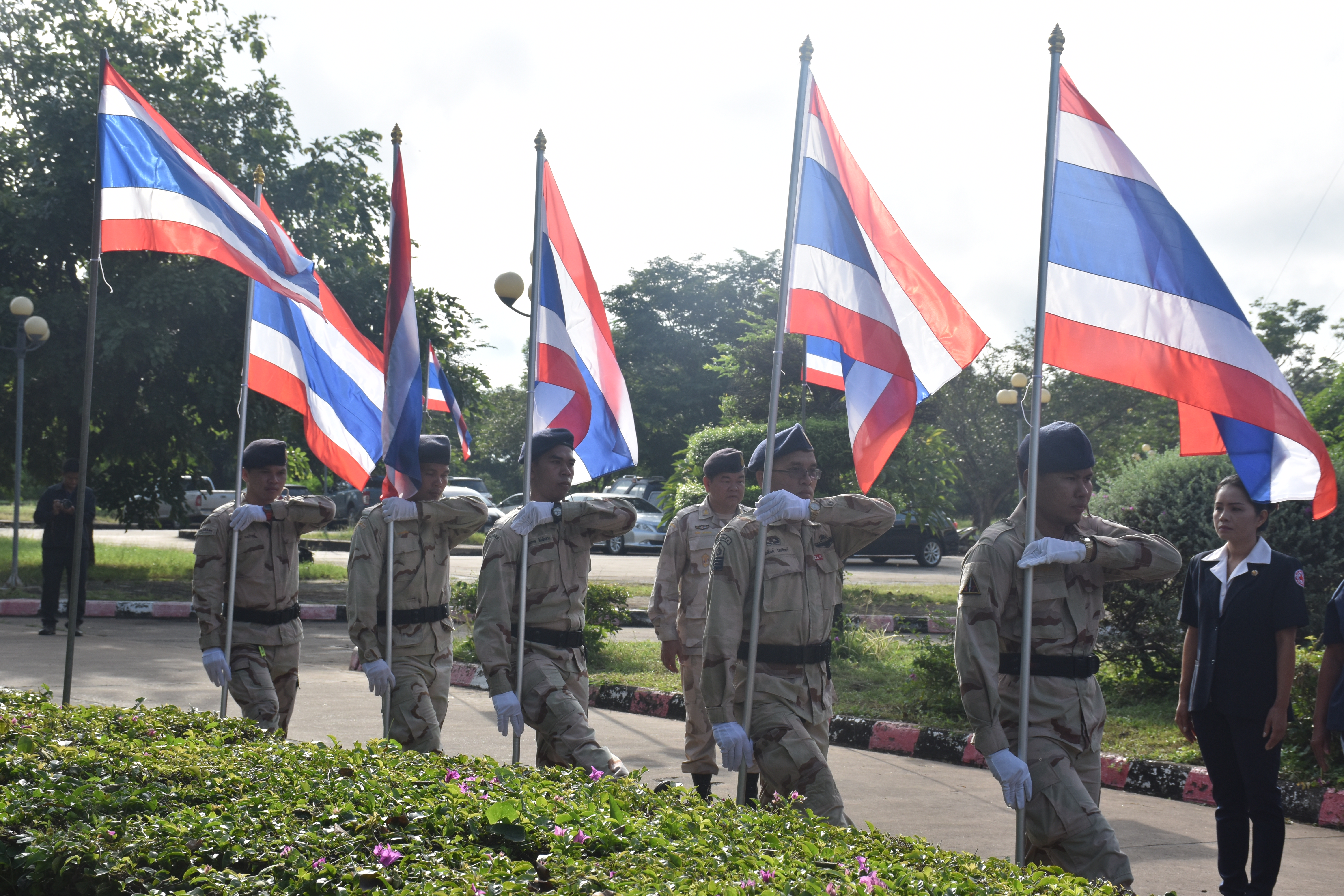 28 กันยายน 2560 ผู้ว่าราชการจังหวัดมหาสารคาม เป็นประธานในพิธีเชิญธงชาติไทยและร้องเพลงชาติไทย เนื่องในวันพระราชทานธงชาติไทย และครบรอบ 100 ปีธงชาติไทย