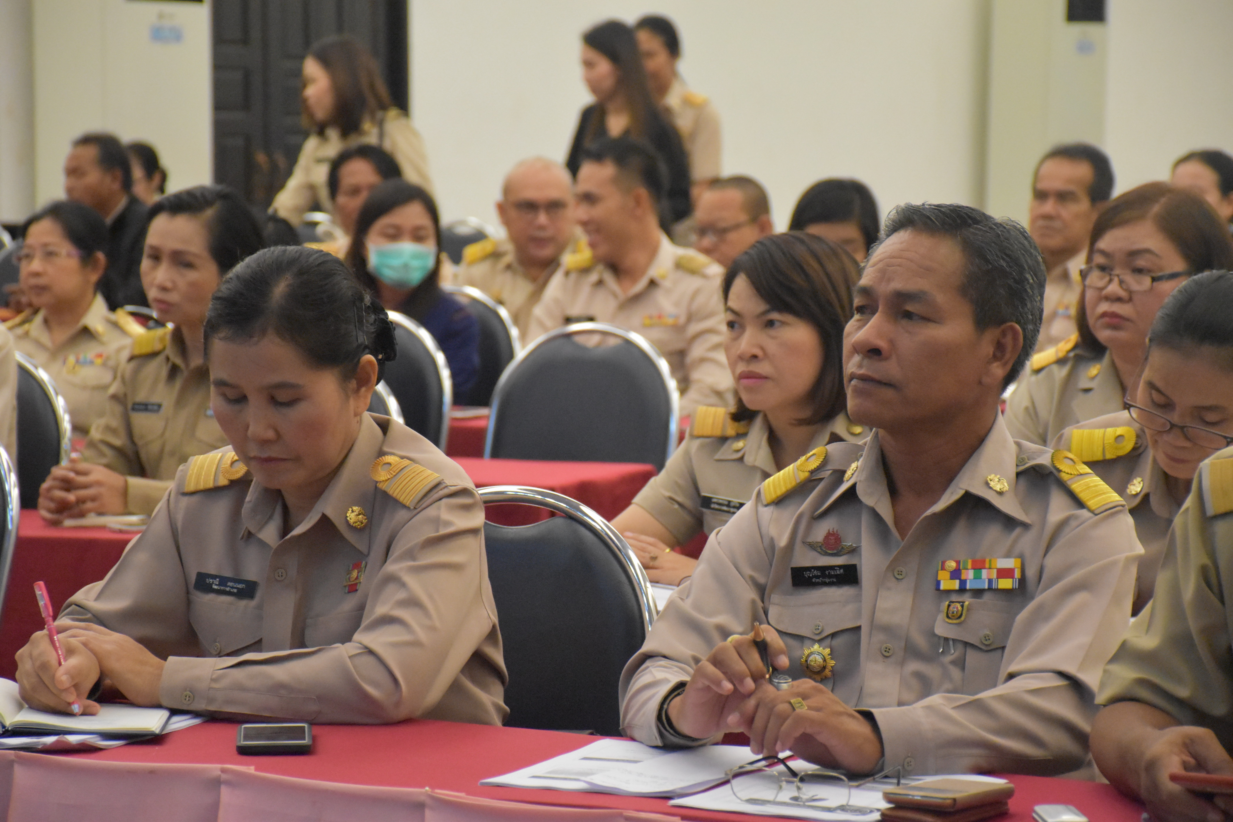 16 ตุลาคม 2560 โครงการการประชุมเชิงปฏิบัติการมอบนโนบายเพื่อเพิ่มประสิทธิภาพการขับเคลื่อนยุทธศาสตร์ กรมการพัฒนาชุมชน ประจำปีงบประมาณ พ.ศ.2561