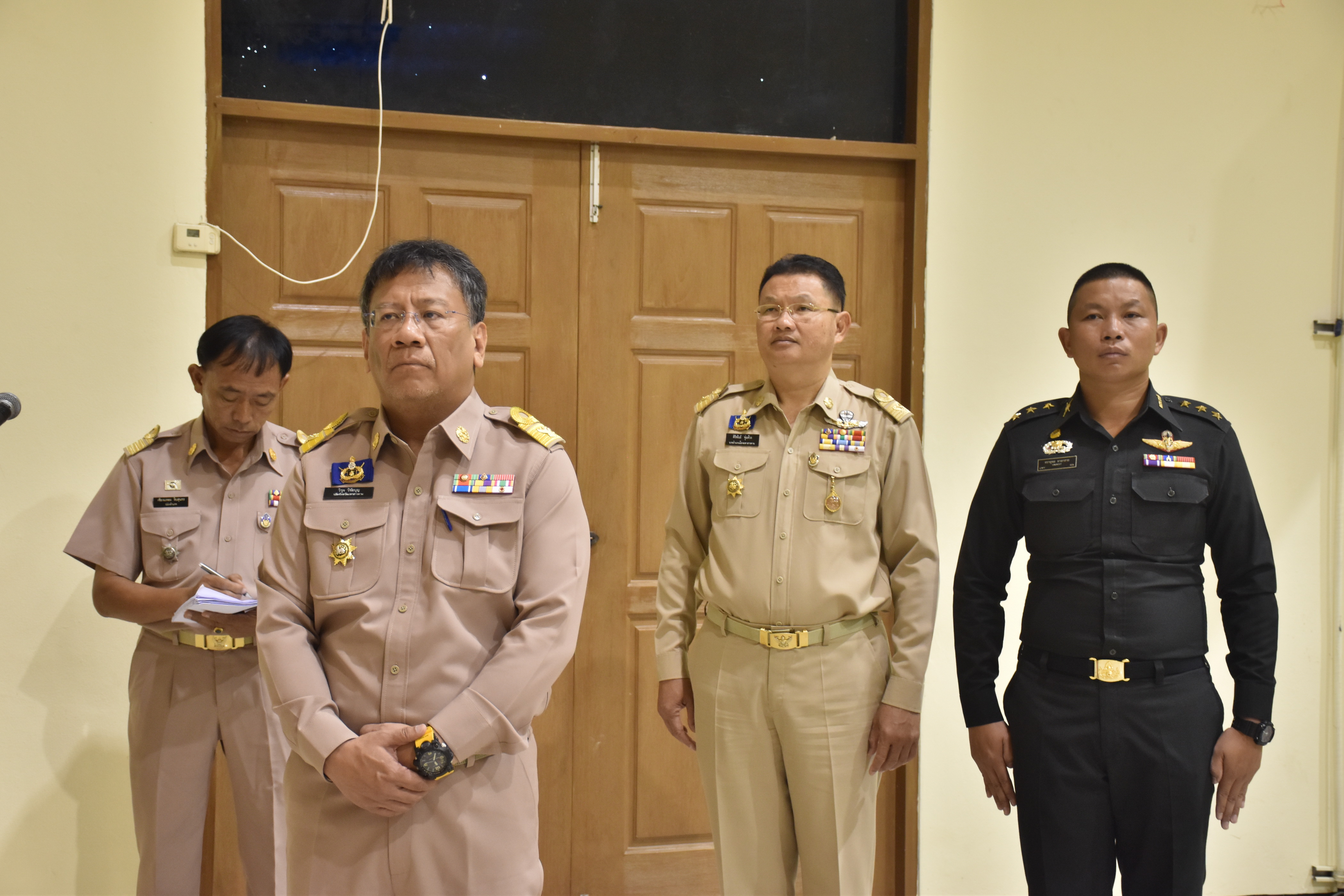 18 ตุลาคม 2560 พลโทธรากร ธรรมวินทร แม่ทัพภาคที่ 2 พบปะจิตอาสาเฉพาะกิจฯ จังหวัดมหาสารคาม ณ หอประชุมศาลากลางจังหวัดมหาสารคาม