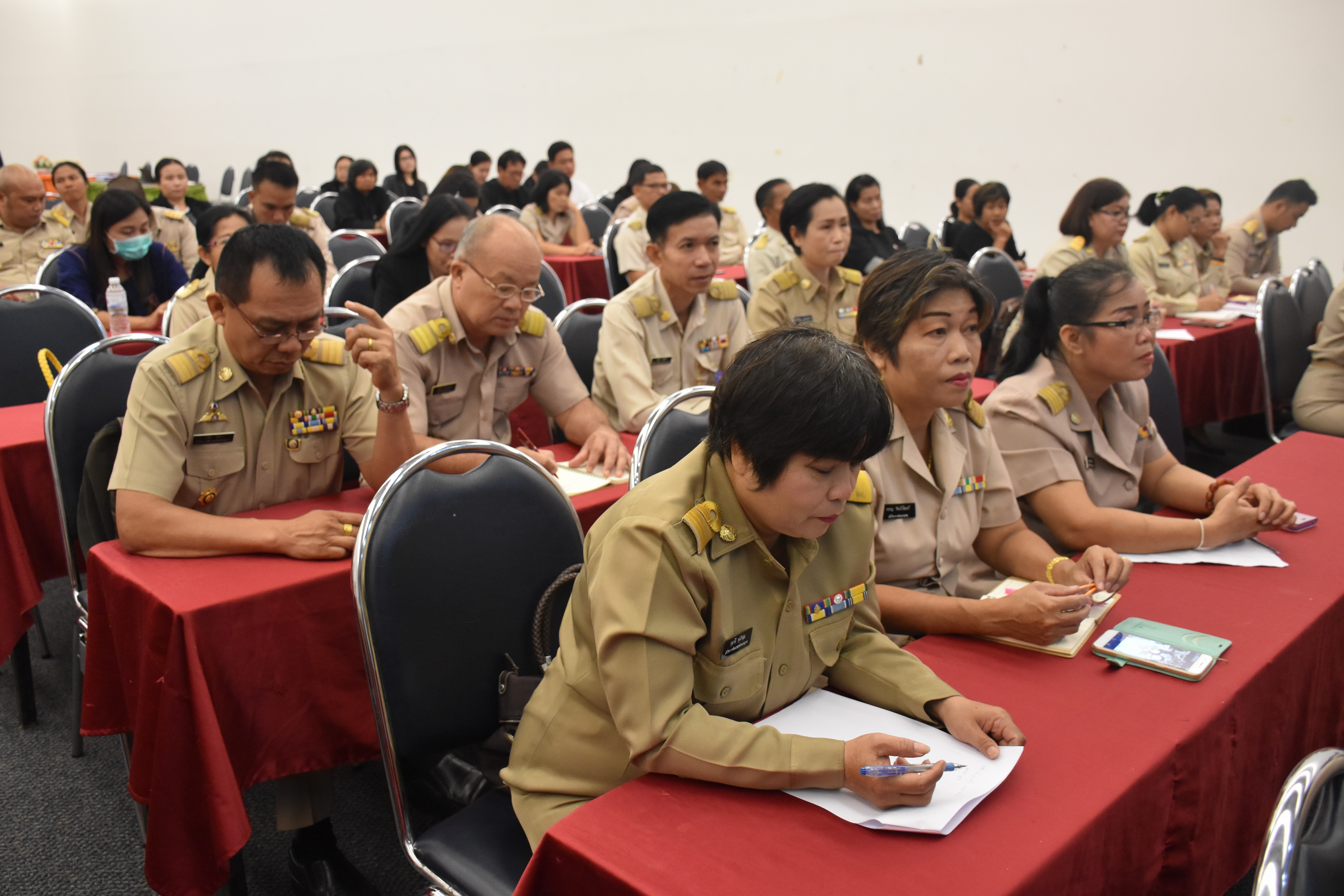 16 ตุลาคม 2560 โครงการการประชุมเชิงปฏิบัติการมอบนโนบายเพื่อเพิ่มประสิทธิภาพการขับเคลื่อนยุทธศาสตร์ กรมการพัฒนาชุมชน ประจำปีงบประมาณ พ.ศ.2561