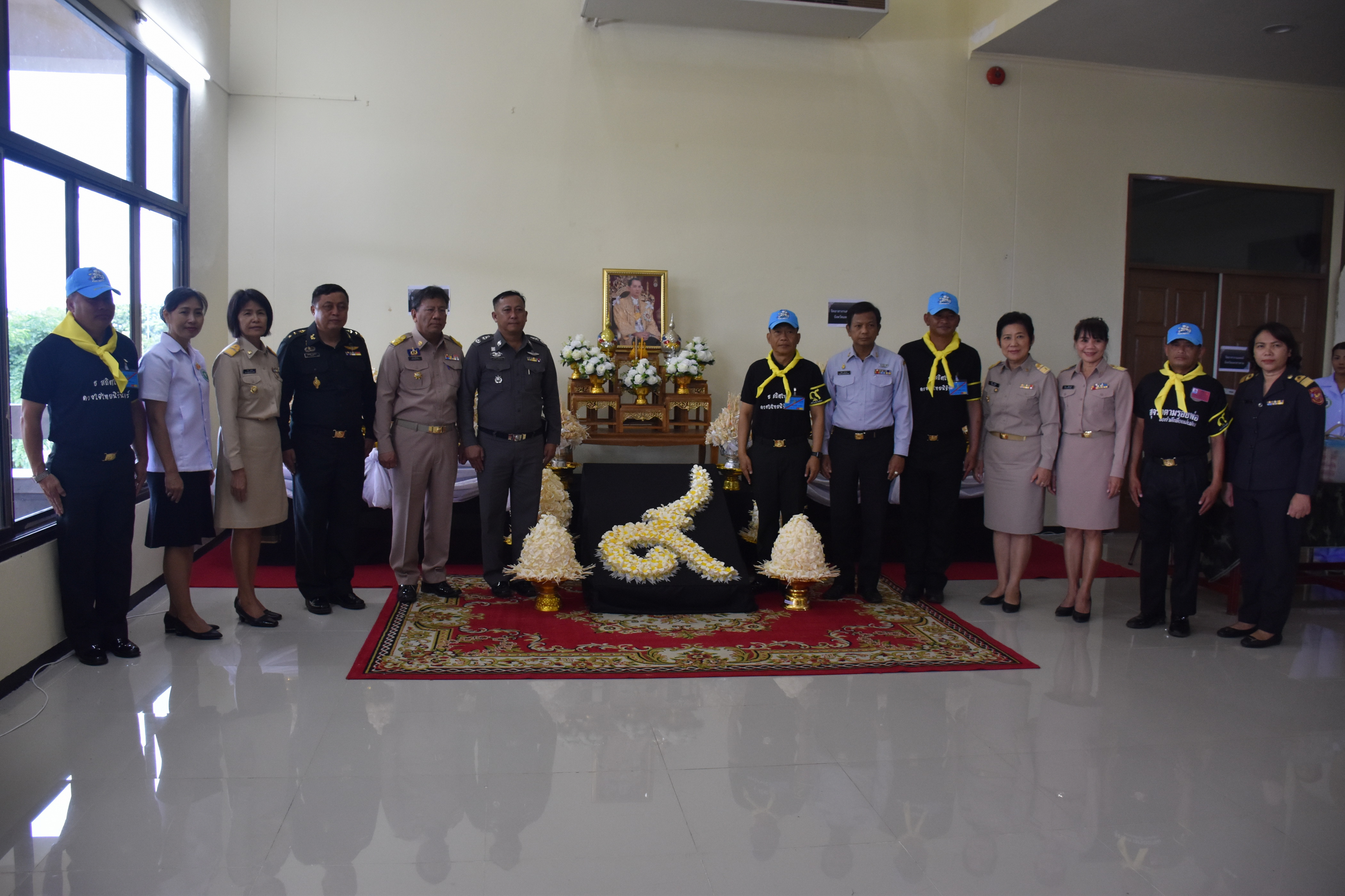 18 ตุลาคม 2560 พลโทธรากร ธรรมวินทร แม่ทัพภาคที่ 2 พบปะจิตอาสาเฉพาะกิจฯ จังหวัดมหาสารคาม ณ หอประชุมศาลากลางจังหวัดมหาสารคาม