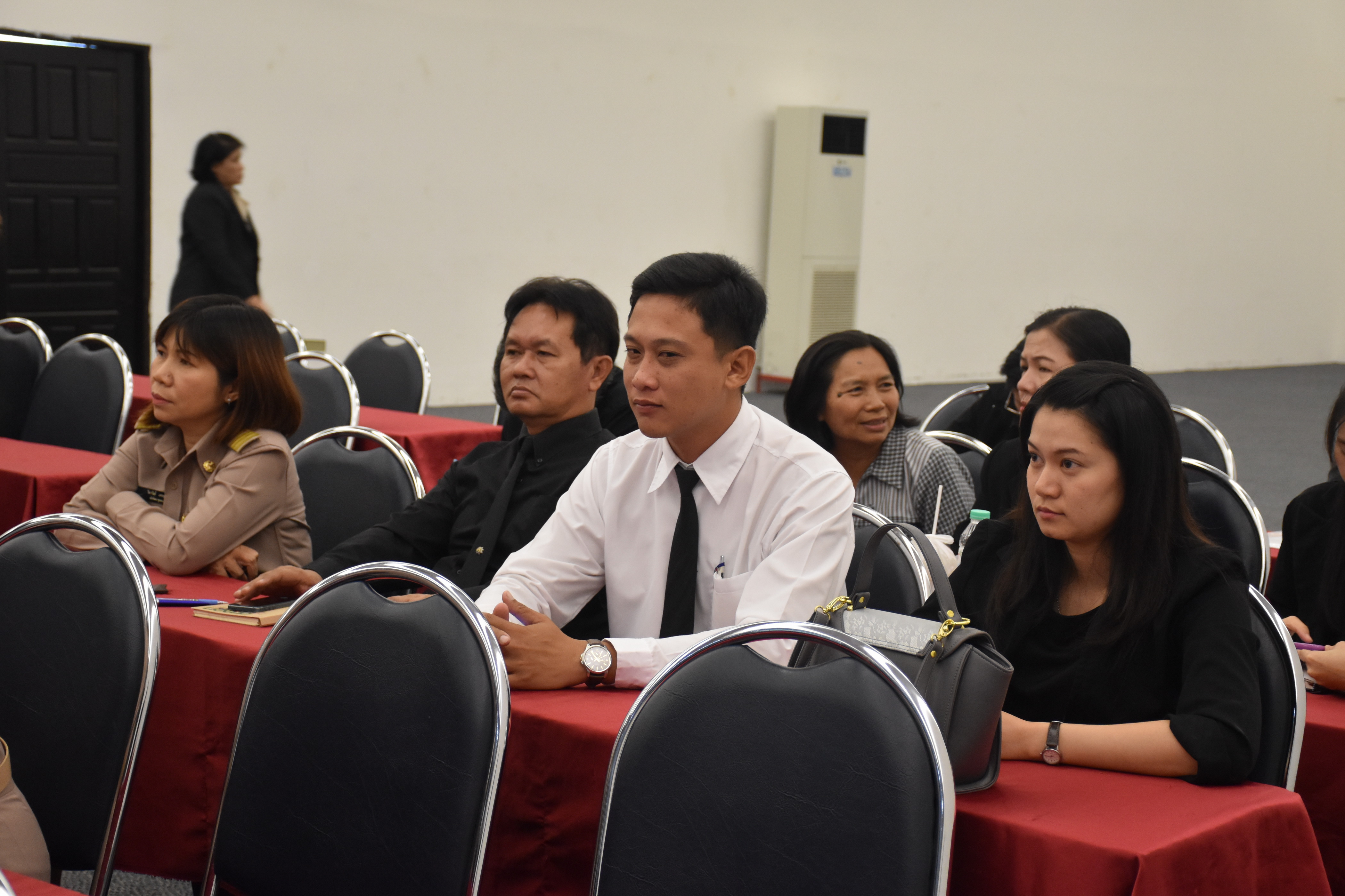 16 ตุลาคม 2560 โครงการการประชุมเชิงปฏิบัติการมอบนโนบายเพื่อเพิ่มประสิทธิภาพการขับเคลื่อนยุทธศาสตร์ กรมการพัฒนาชุมชน ประจำปีงบประมาณ พ.ศ.2561
