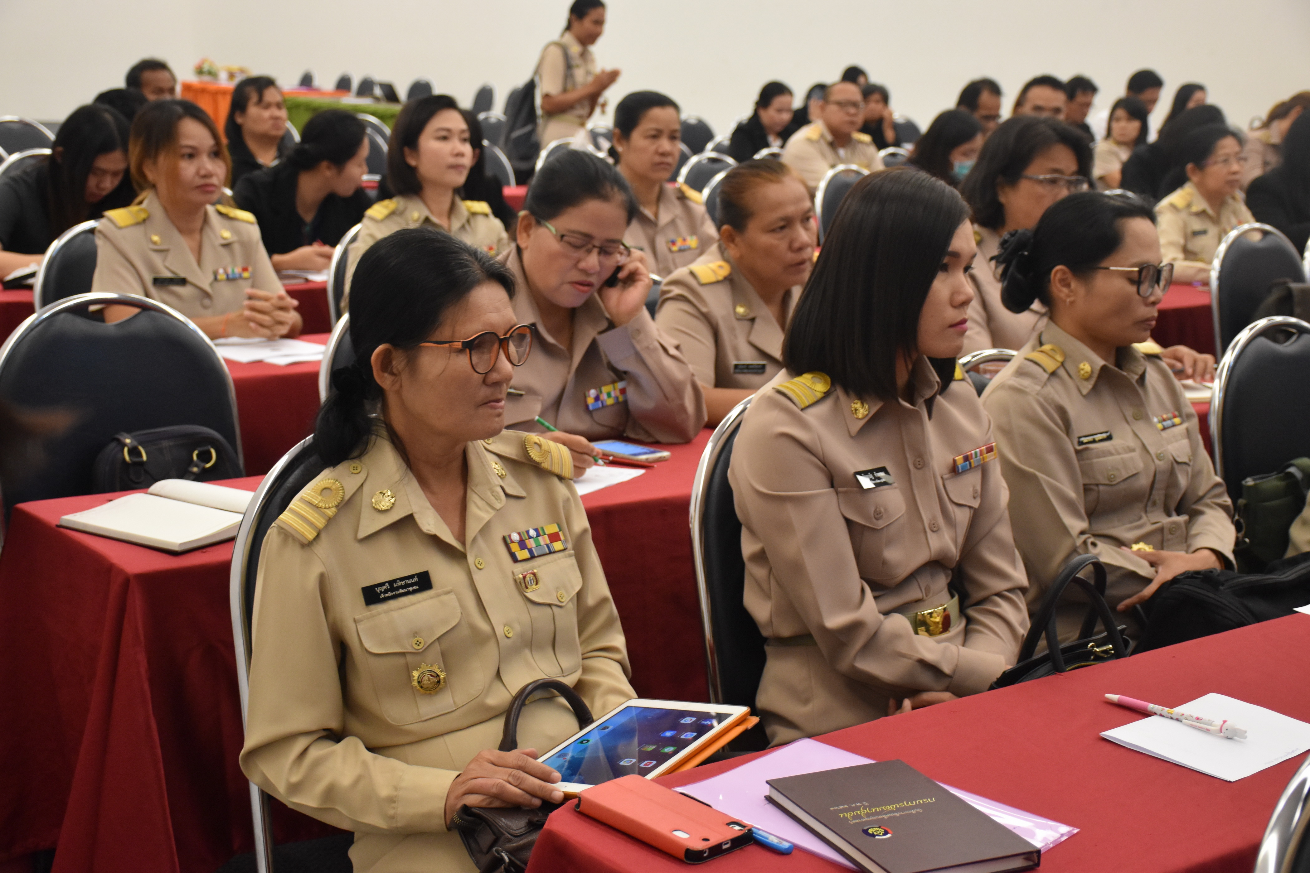 16 ตุลาคม 2560 โครงการการประชุมเชิงปฏิบัติการมอบนโนบายเพื่อเพิ่มประสิทธิภาพการขับเคลื่อนยุทธศาสตร์ กรมการพัฒนาชุมชน ประจำปีงบประมาณ พ.ศ.2561