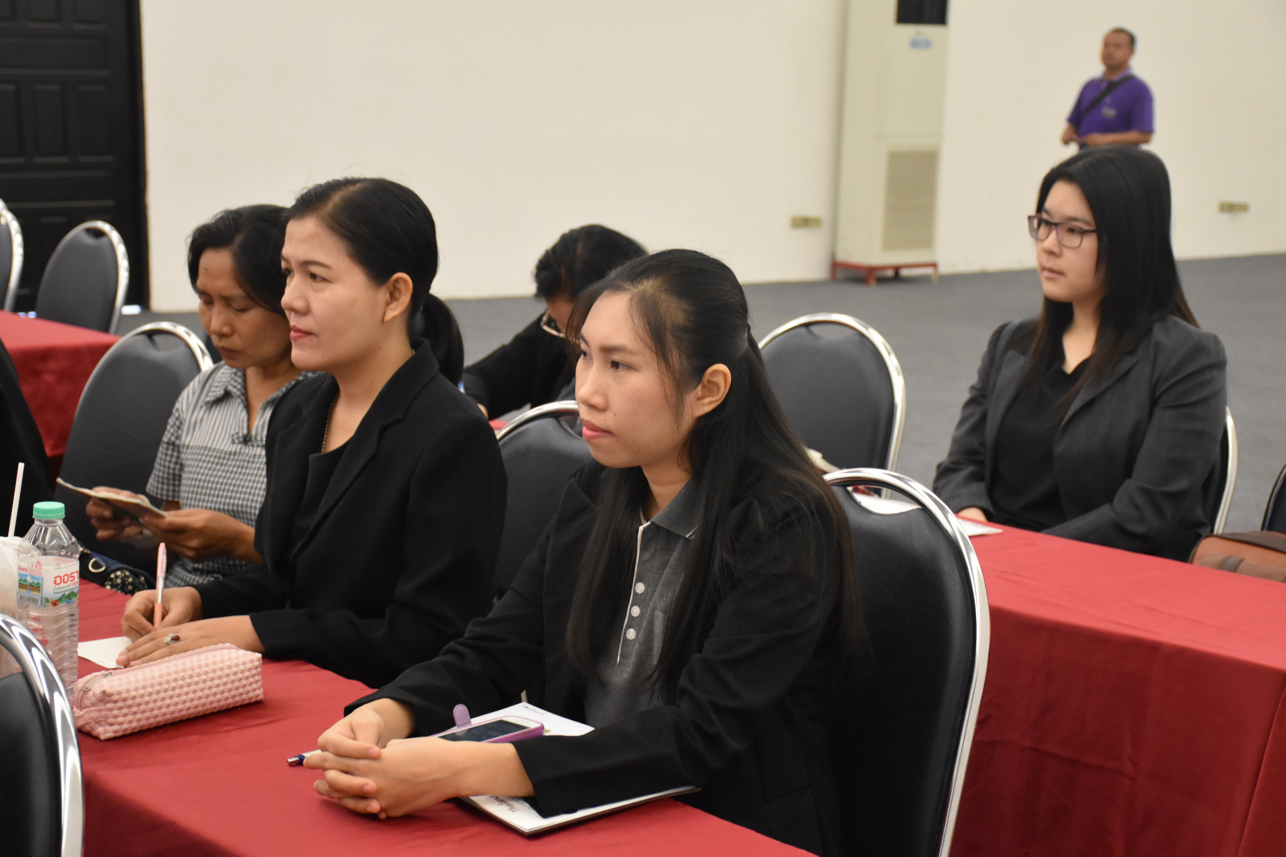 16 ตุลาคม 2560 โครงการการประชุมเชิงปฏิบัติการมอบนโนบายเพื่อเพิ่มประสิทธิภาพการขับเคลื่อนยุทธศาสตร์ กรมการพัฒนาชุมชน ประจำปีงบประมาณ พ.ศ.2561
