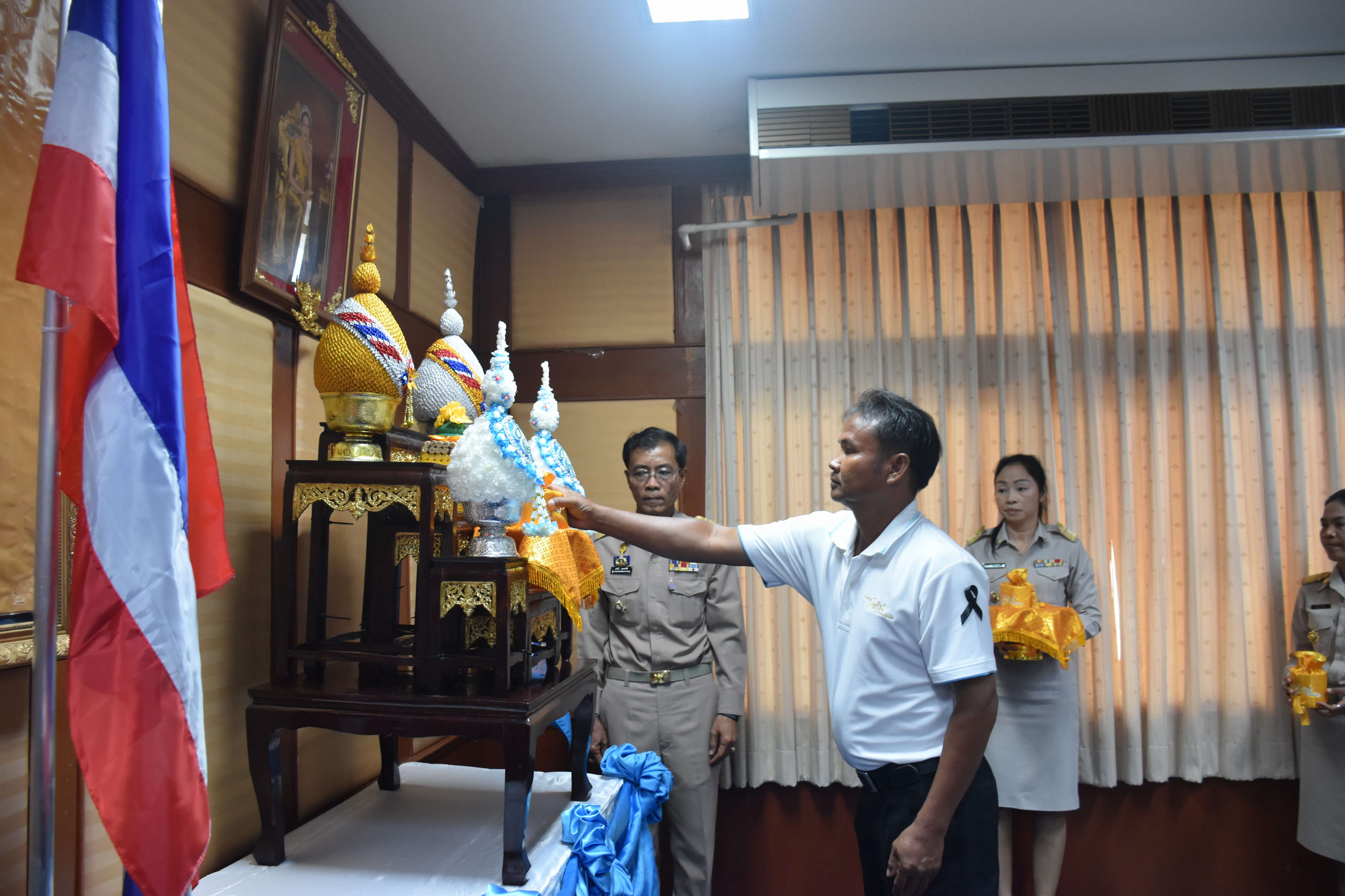 28 กันยายน 2560  นายเสน่ห์ นนทะโชติ ผู้ว่าราชการจังหวัดมหาสารคาม เป็นประธานการประชุมคณะกรมการจังหวัดมหาสารคาม หัวหน้าส่วนราชการ นายอำเภอ ประจำเดือนกันยายน