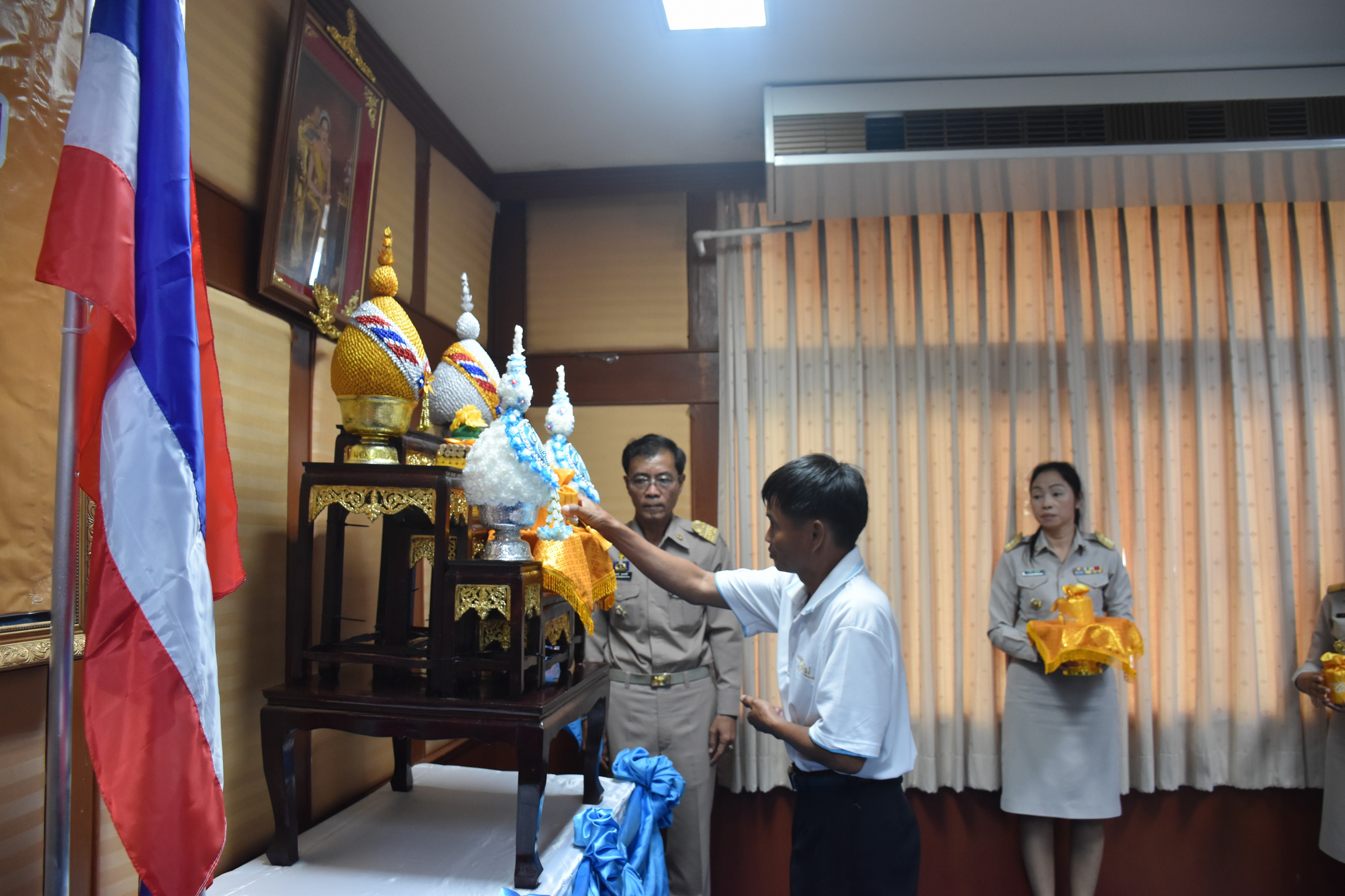 28 กันยายน 2560  นายเสน่ห์ นนทะโชติ ผู้ว่าราชการจังหวัดมหาสารคาม เป็นประธานการประชุมคณะกรมการจังหวัดมหาสารคาม หัวหน้าส่วนราชการ นายอำเภอ ประจำเดือนกันยายน