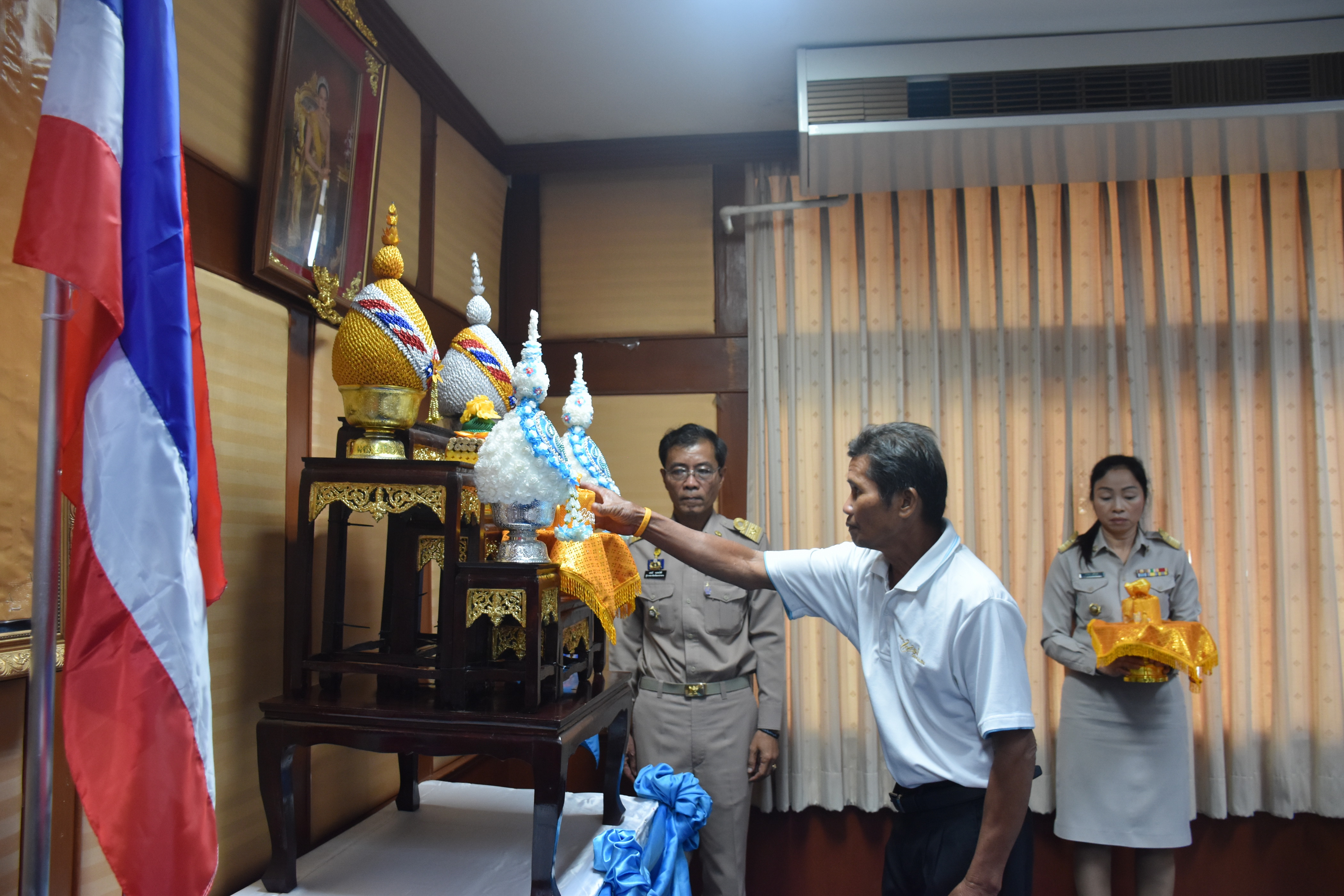 28 กันยายน 2560  นายเสน่ห์ นนทะโชติ ผู้ว่าราชการจังหวัดมหาสารคาม เป็นประธานการประชุมคณะกรมการจังหวัดมหาสารคาม หัวหน้าส่วนราชการ นายอำเภอ ประจำเดือนกันยายน