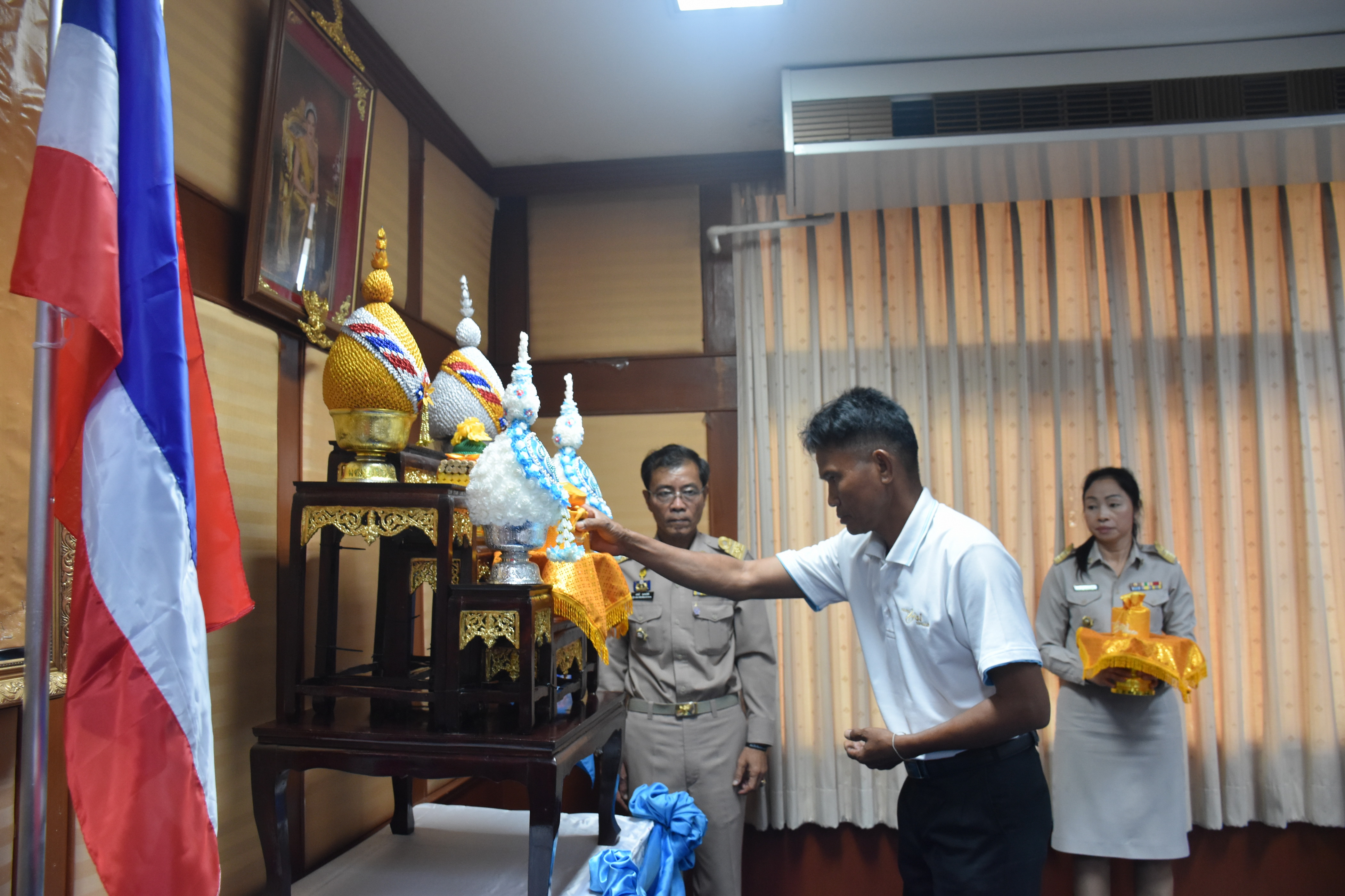 28 กันยายน 2560  นายเสน่ห์ นนทะโชติ ผู้ว่าราชการจังหวัดมหาสารคาม เป็นประธานการประชุมคณะกรมการจังหวัดมหาสารคาม หัวหน้าส่วนราชการ นายอำเภอ ประจำเดือนกันยายน