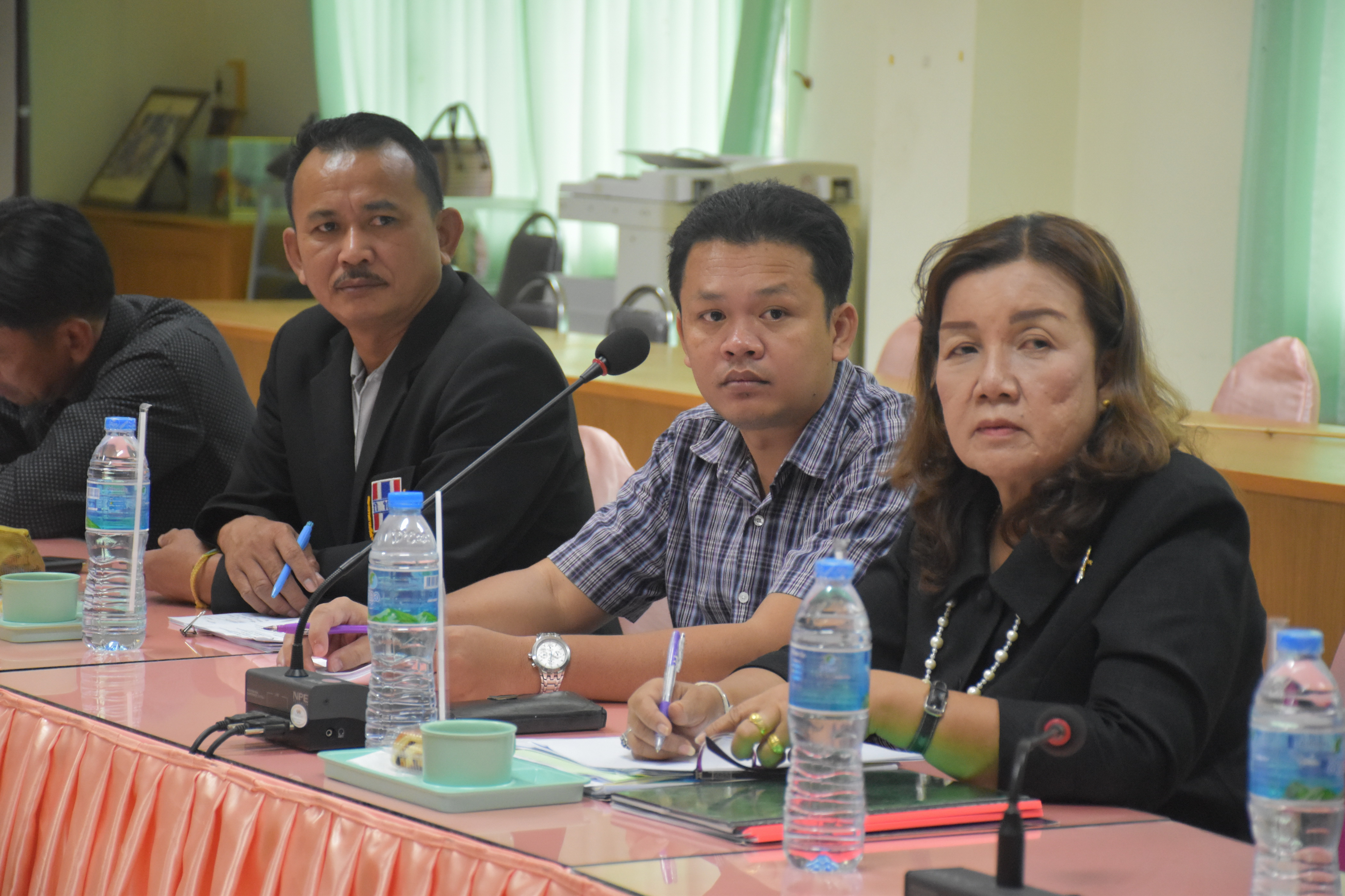 11 ตุลาคม 2560 นางบุญยิ่ง เทศน้อย พัฒนาการจังหวัดมหาสารคาม ร่วมการประชุมคณะกรรมการเครือข่ายกองทุนหมู่บ้านและชุมชนเมือง จังหวัดมหาสารคาม ครั้งที่ 11/2560