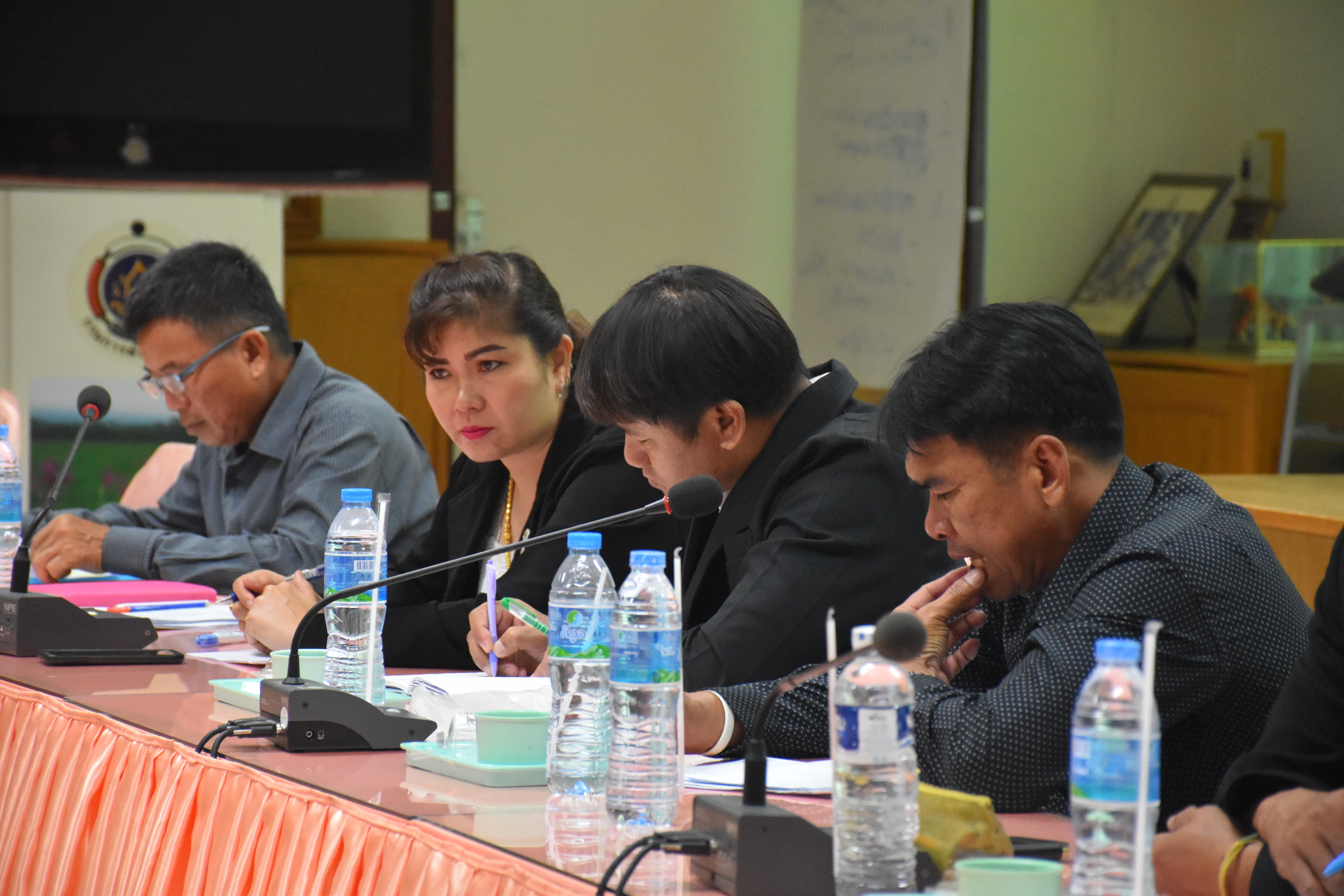11 ตุลาคม 2560 นางบุญยิ่ง เทศน้อย พัฒนาการจังหวัดมหาสารคาม ร่วมการประชุมคณะกรรมการเครือข่ายกองทุนหมู่บ้านและชุมชนเมือง จังหวัดมหาสารคาม ครั้งที่ 11/2560
