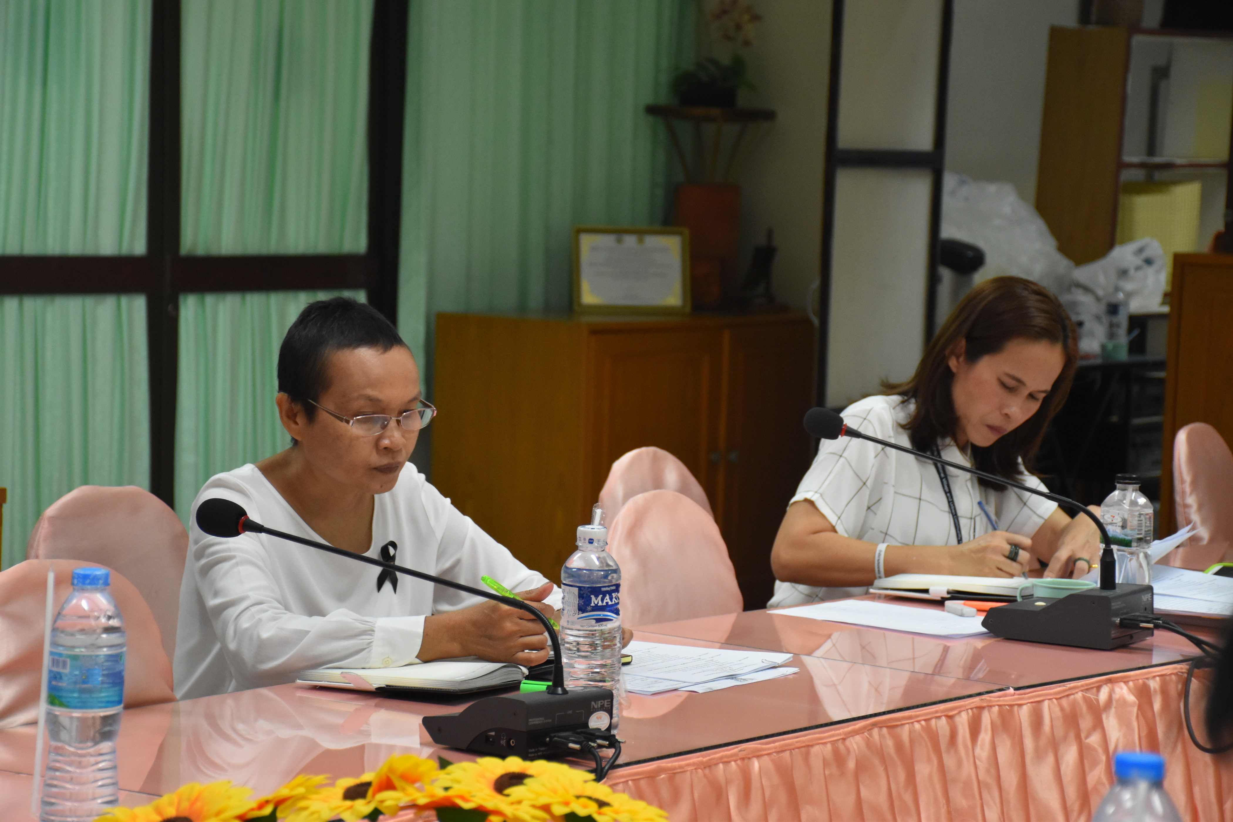 11 ตุลาคม 2560 นางบุญยิ่ง เทศน้อย พัฒนาการจังหวัดมหาสารคาม ร่วมการประชุมคณะกรรมการเครือข่ายกองทุนหมู่บ้านและชุมชนเมือง จังหวัดมหาสารคาม ครั้งที่ 11/2560