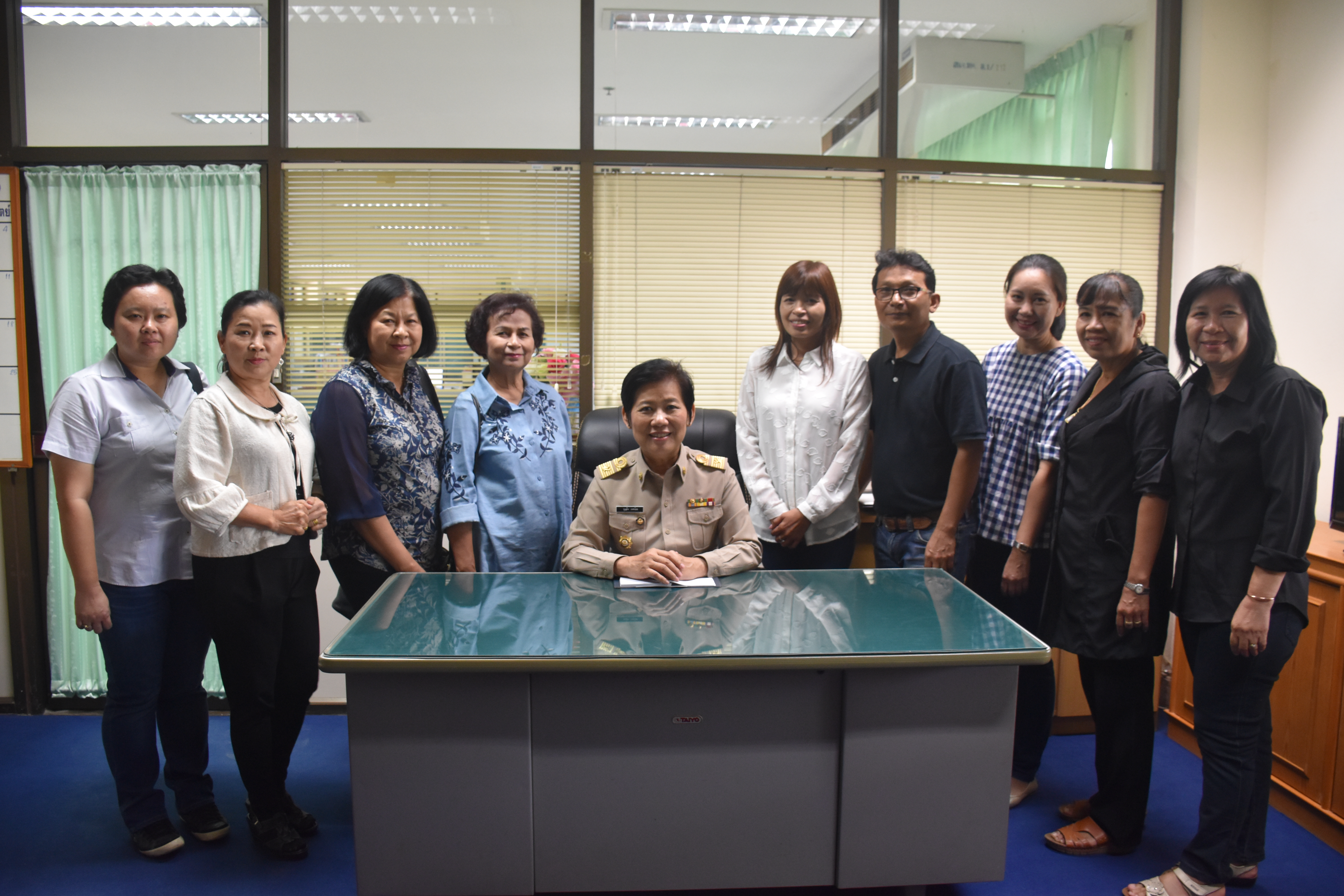 2 ตุลาคม 2560  นางบุญยิ่ง เทศน้อย พัฒนาการจังหวัดมหาสารคาม กราบสักการะสิ่งศักดิ์สิทธิ์ประจำจังหวัดมหาสารคาม เนื่องในโอกาสย้ายมาดำรงตำแหน่งพัฒนาการจังหวัดมหาสารคาม