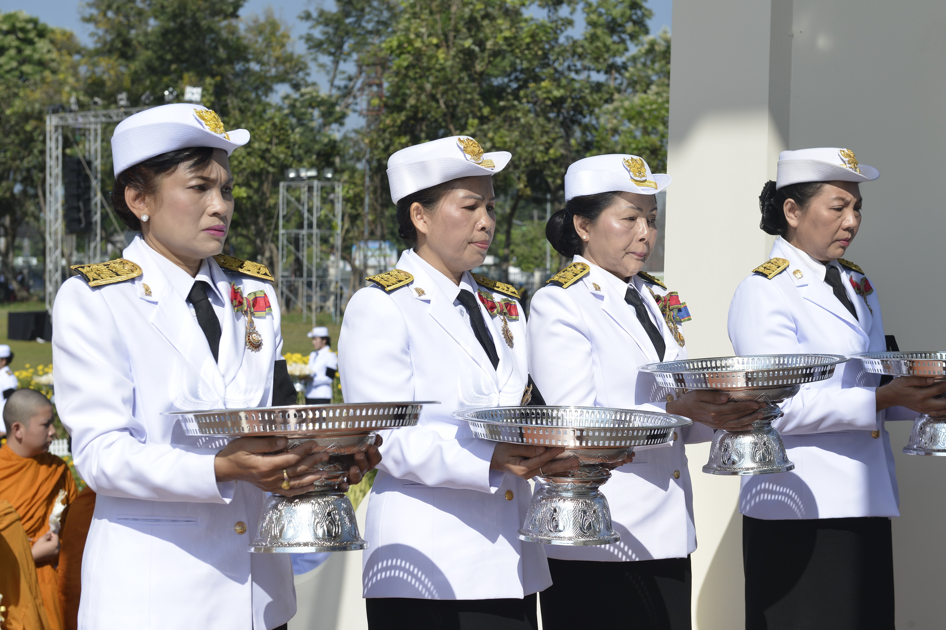 26 ตุลาคม 2560 พระราชพิธีถวายพระเพลิงพระบรมศพพระบาทสมเด็จพระปรมินทรมหาภูมิพลอดุลยเดช บรมนาถบพิตร ณ พระเมรุมาศจำลอง สนามหน้าศาลากลางจังหวัดมหาสารคาม