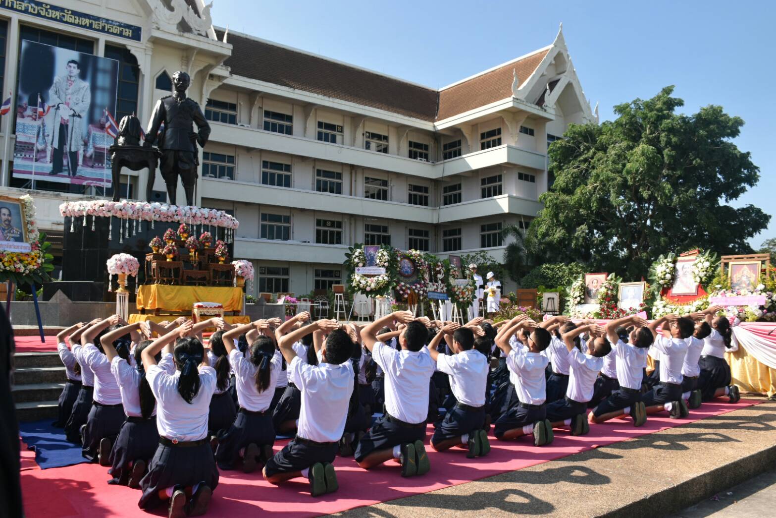 23 ตุลาคม 2560 นายเสน่ห์ นนทะโชติ ผู้ว่าราชการจังหวัดมหาสารคาม เป็นประธานในพิธีถวายสักการะพระบรมราชานุสาวรีย์พระบาทสมเด็จพระจุลจอมเกล้าเจ้าอยู่หัว เนื่องในวันปิยมหาราช