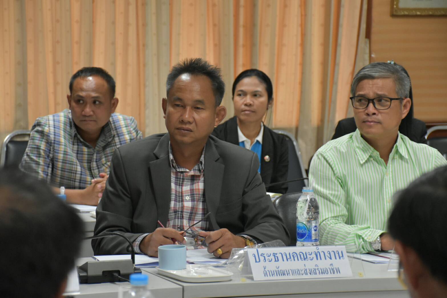 8 พฤศจิกายน 2560 การประชุมการขับเคลื่อนศูนย์เรียนรู้ปรัชญาเศรษฐกิจพอเพียงและเกษตรทฤษฎีใหม่ เฉลิมพระเกียรติ สมเด็จพระเทพรัตนราชสุดา สยามบรมราชกุมารี เนื่องในมหามงคลเฉลิมพระชนมพรรษา 63 พรรษา 2 เมษายน 2561 ครั้งที่ 2/2560