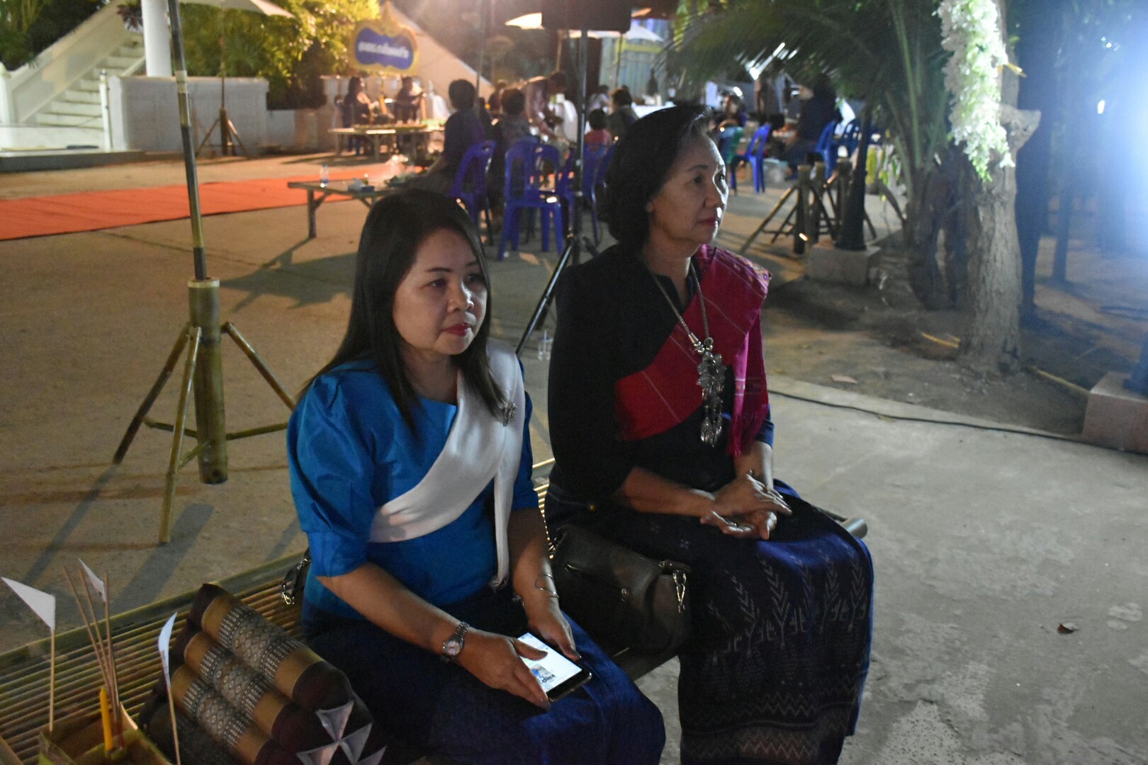 1 พฤศจิกายน 2560 นางบุญยิ่ง เทศน้อย พัฒนาการจังหวัดมหาสารคาม ร่วมงานแถลงข่าว “ล่องหุ่นเฮือไฟ ประเพณีไทญ้อ” ณ วัดสว่างวารี บ้านท่าขอนยาง ต.ท่าขอนยาง อ.กันทรวิชัย จังหวัดมหาสารคาม