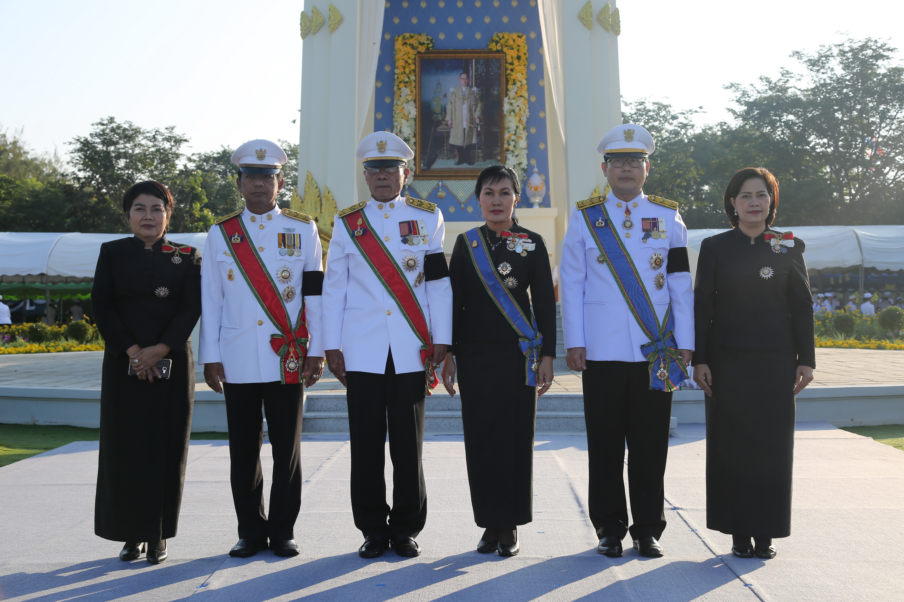 26 ตุลาคม 2560 พระราชพิธีถวายพระเพลิงพระบรมศพพระบาทสมเด็จพระปรมินทรมหาภูมิพลอดุลยเดช บรมนาถบพิตร ณ พระเมรุมาศจำลอง สนามหน้าศาลากลางจังหวัดมหาสารคาม