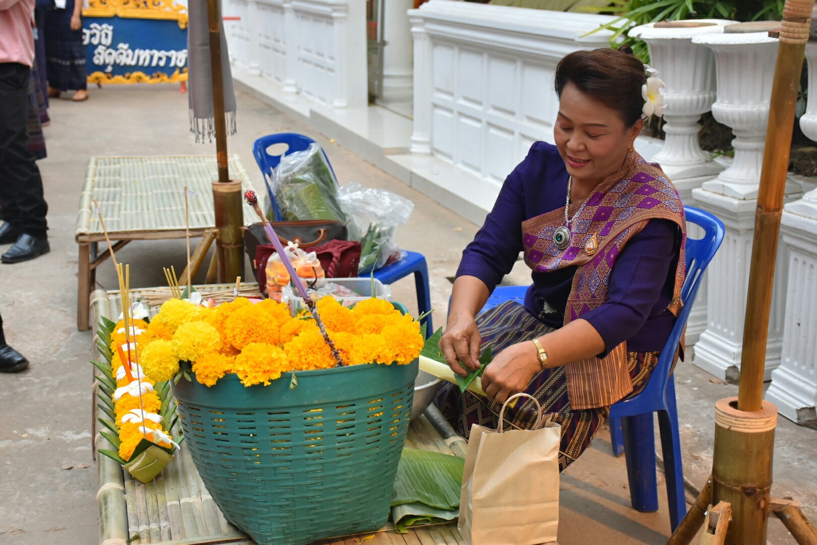 1 พฤศจิกายน 2560 นางบุญยิ่ง เทศน้อย พัฒนาการจังหวัดมหาสารคาม ร่วมงานแถลงข่าว “ล่องหุ่นเฮือไฟ ประเพณีไทญ้อ” ณ วัดสว่างวารี บ้านท่าขอนยาง ต.ท่าขอนยาง อ.กันทรวิชัย จังหวัดมหาสารคาม