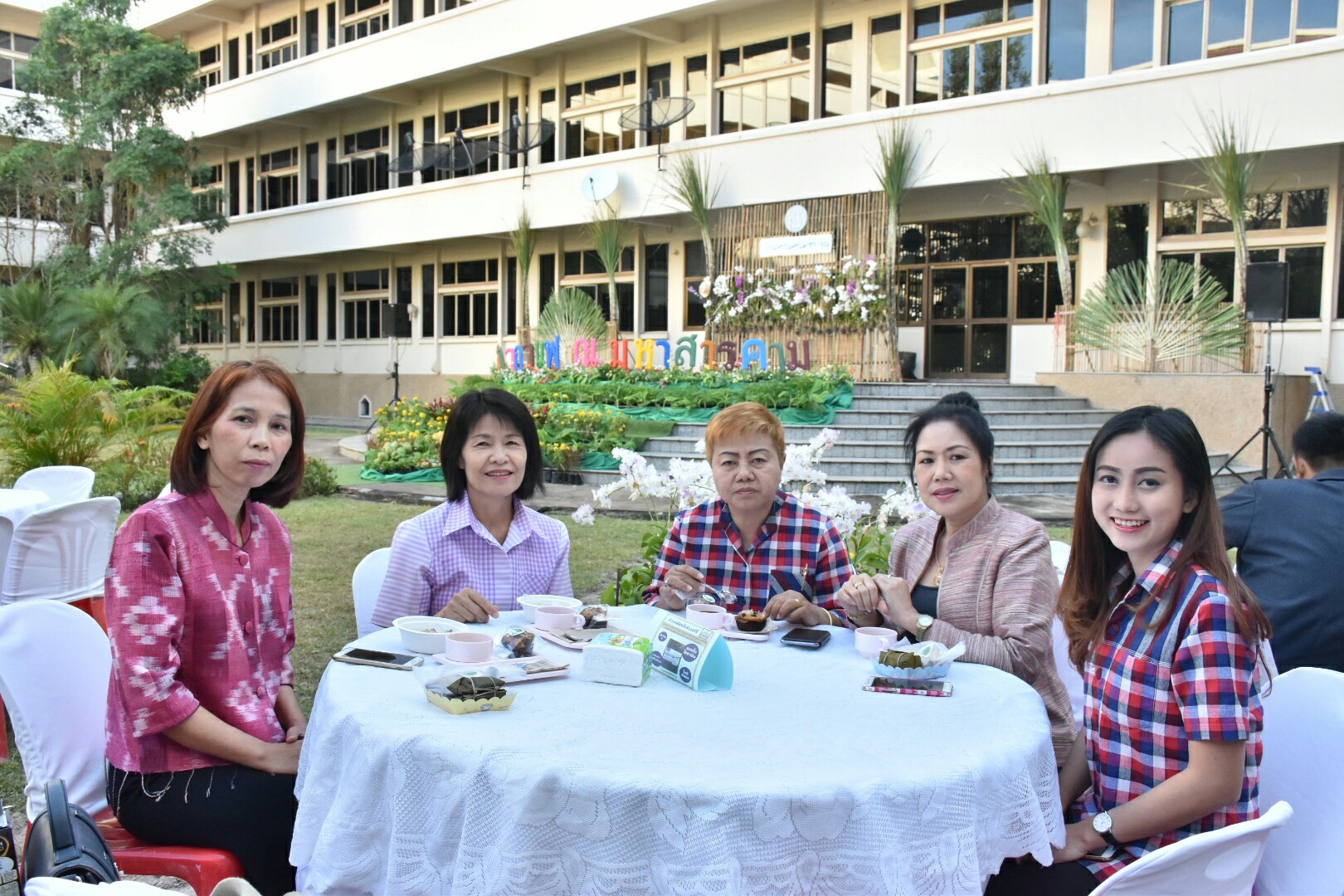 21 พฤศจิกายน 2560 โครงการพบปะแลกเปลี่ยนความคิดเห็นและสร้างความสามัคคี จังหวัดมหาสารคาม กิจกรรม “สภากาแฟ”