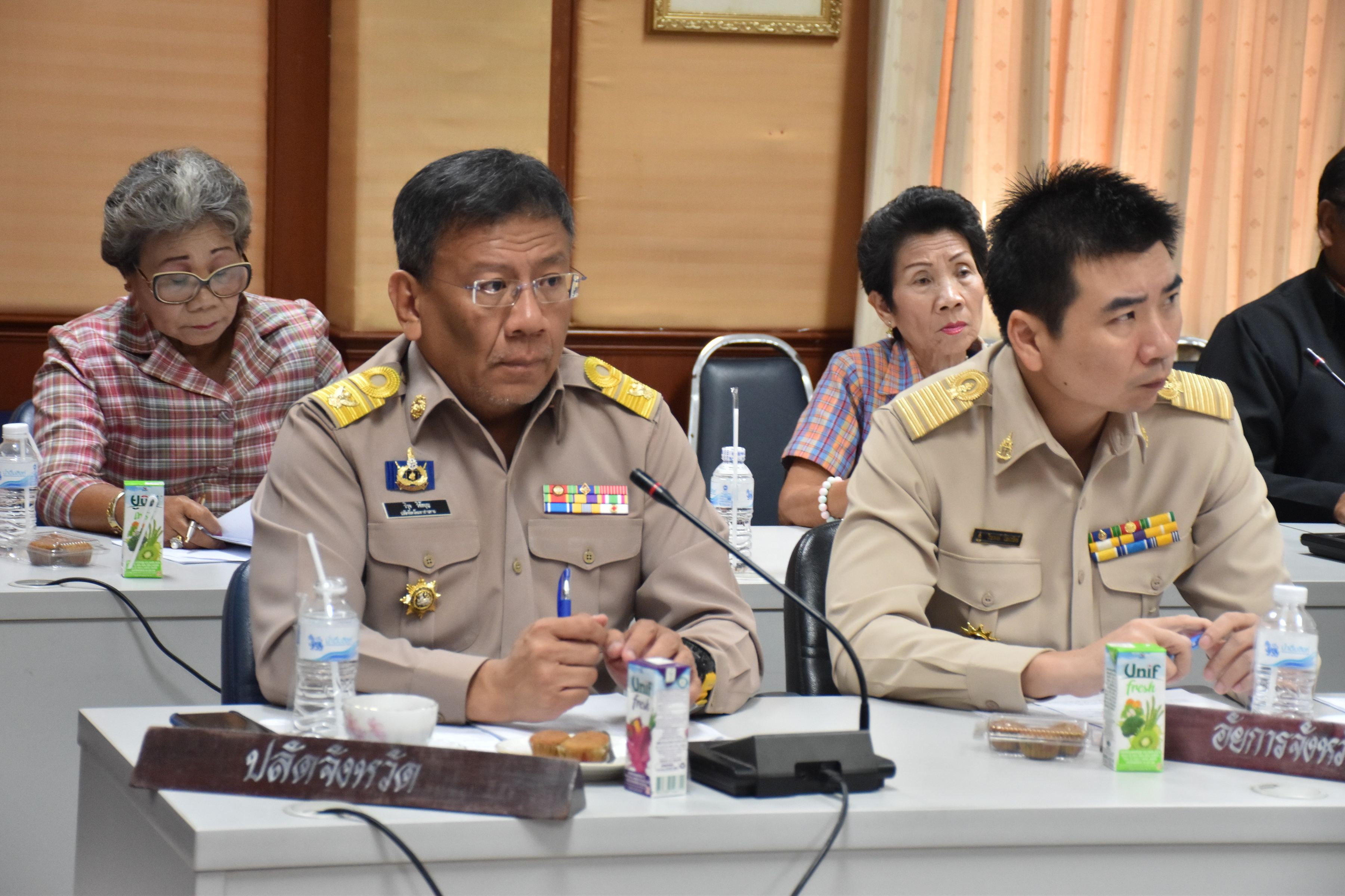 13 พฤศจิกายน 2560 การประชุมคณะกรรมการประสานและขับเคลื่อนนโยบายสานพลังประชารัฐ ประจำจังหวัดมหาสารคาม (คสป.) และผู้มีส่วนเกี่ยวข้อง ครั้งที่ 1/2561