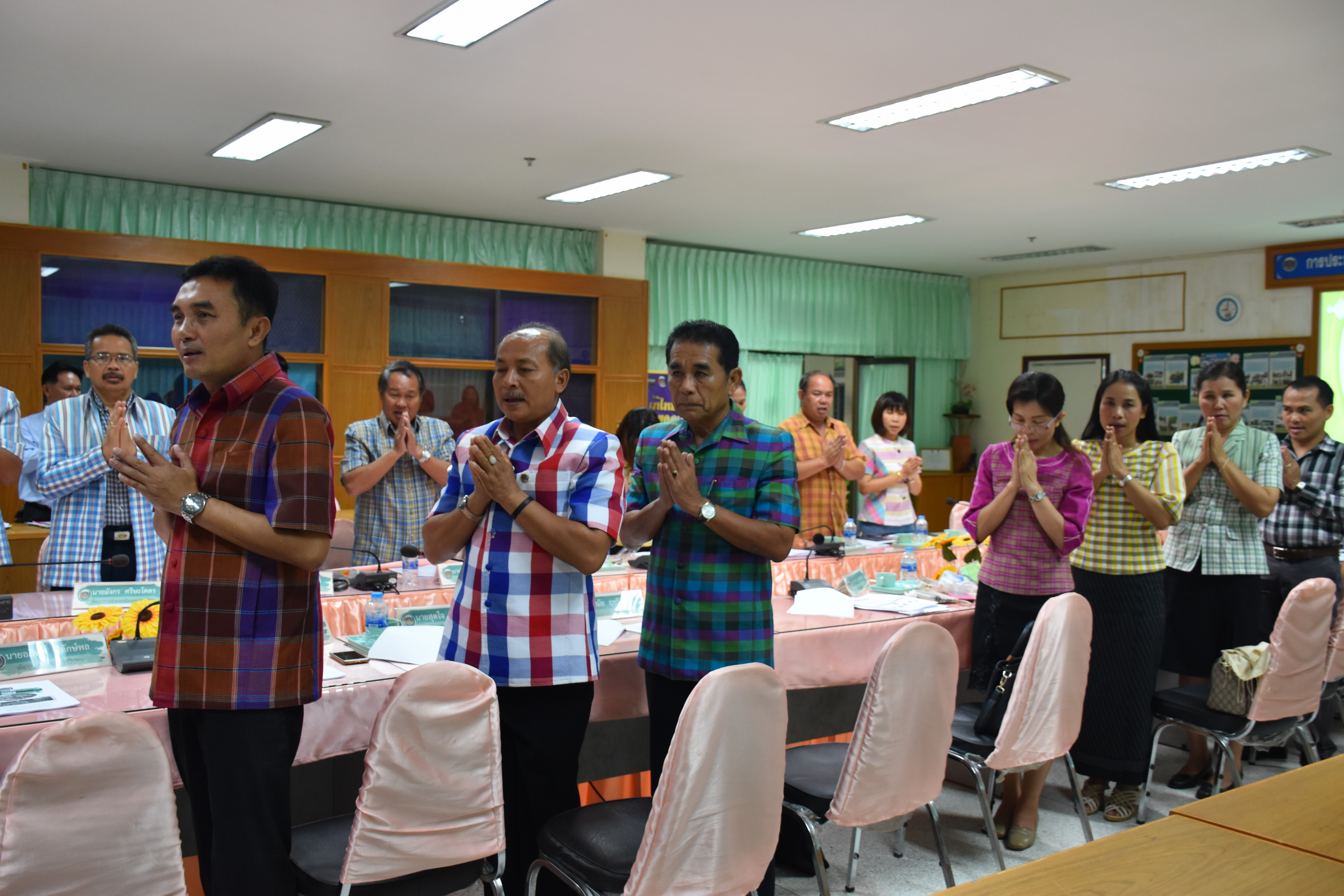 17 พฤศจิกายน 2560 ติดตามผลการดำเนินงานตามนโยบายของรัฐบาล กระทรวงมหาดไทย การบูรณาการตามข้อสั่งการของอธิบดีและกิจกรรมตามยุทธ์ศาสตร์กรมฯ ประจำเดือนพฤศจิกายน 2560