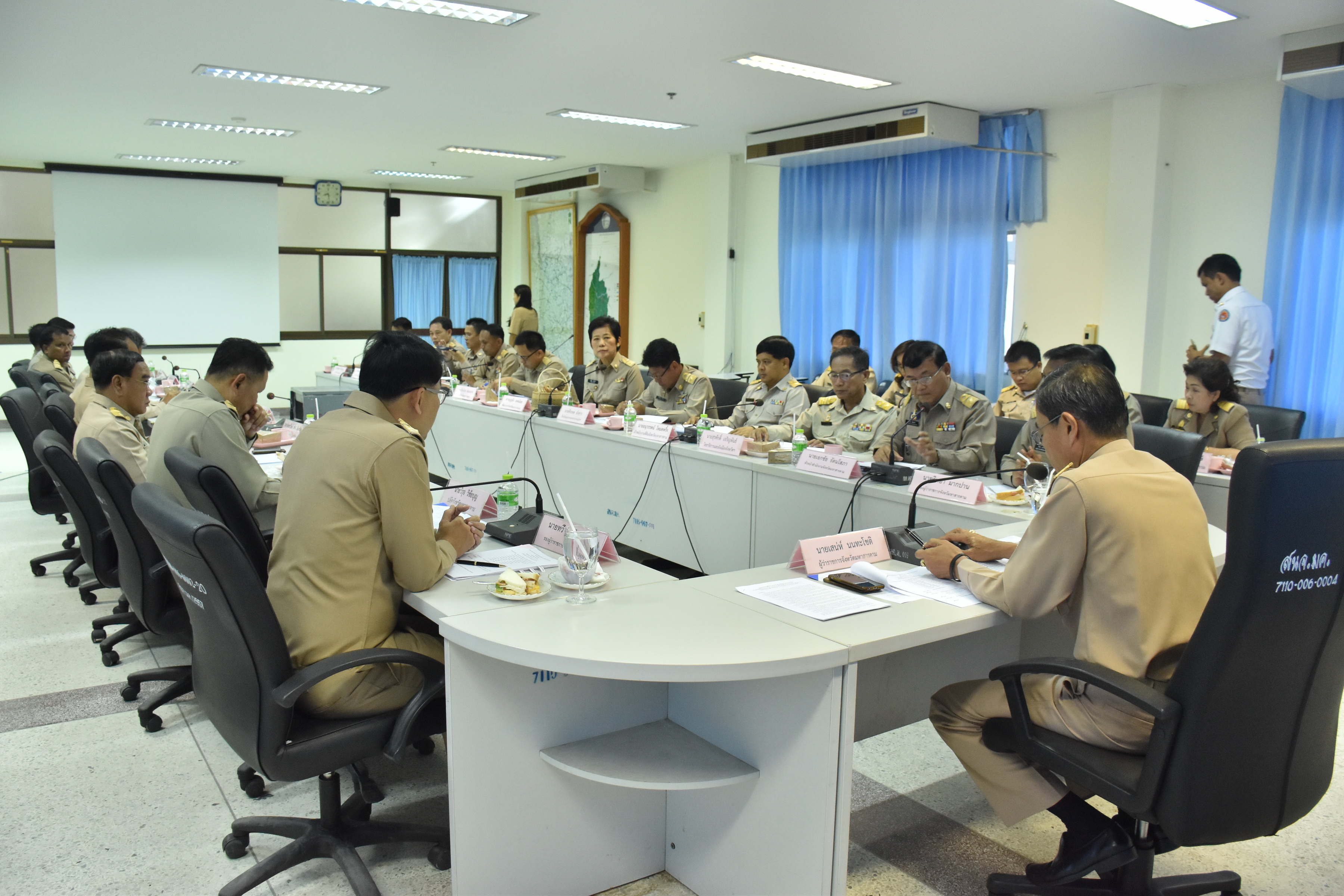30 ตุลาคม 2560 เวลา 08.00 น. นายเสน่ห์ นนทะโชติ ผู้ว่าราชการจังหวัดมหาสารคาม เป็นประธานการประชุมนายอำเภอ ครั้งที่ 10/2560
