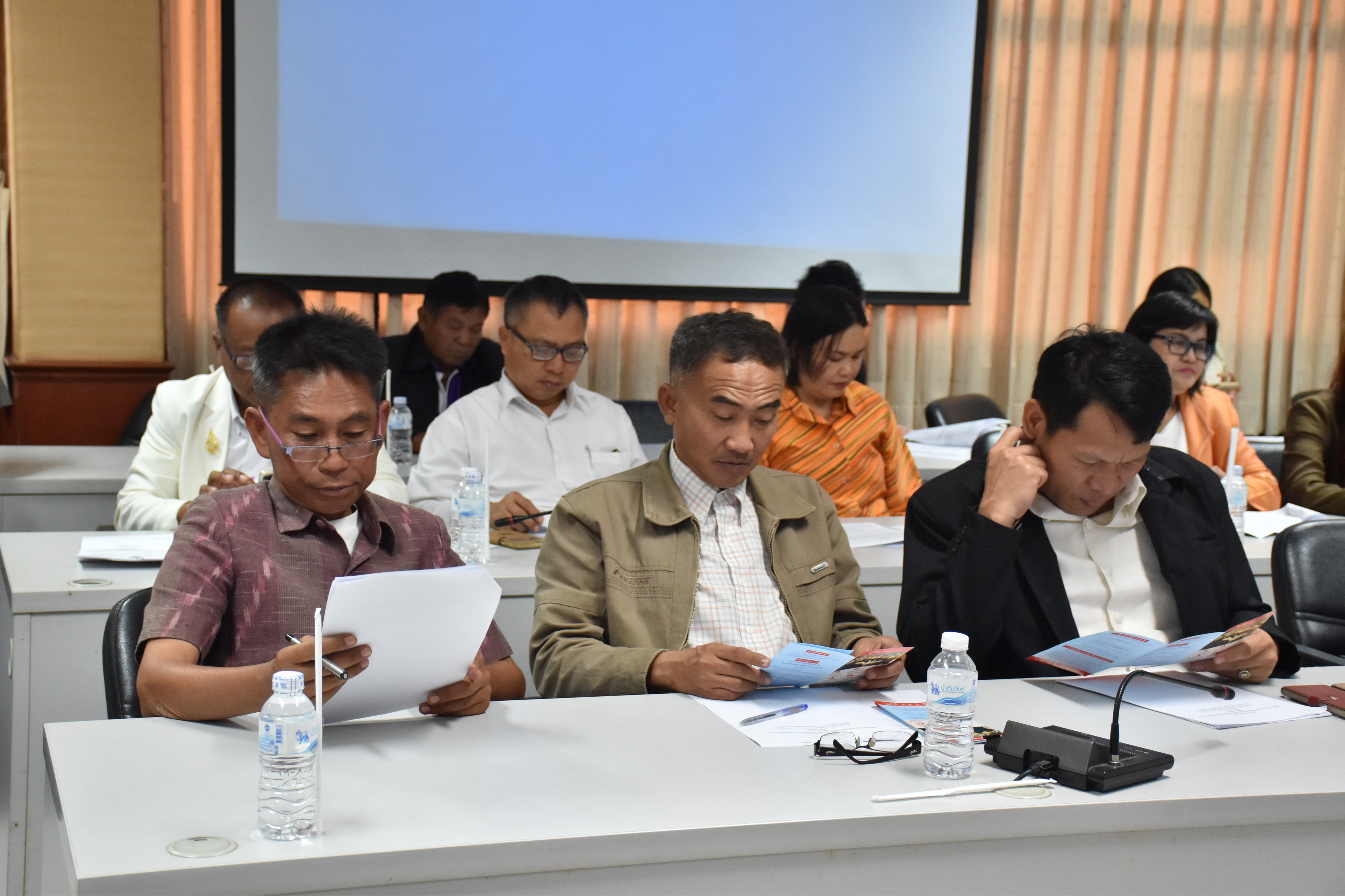 23 พฤศจิกายน 2560 การประชุมคณะกรรมการจัดงานประเพณีบุญเบิกฟ้ามหาสารคามและงานกาชาดจังหวัดมหาสารคาม ประจำปี 2561 ครั้งที่ 1/2560