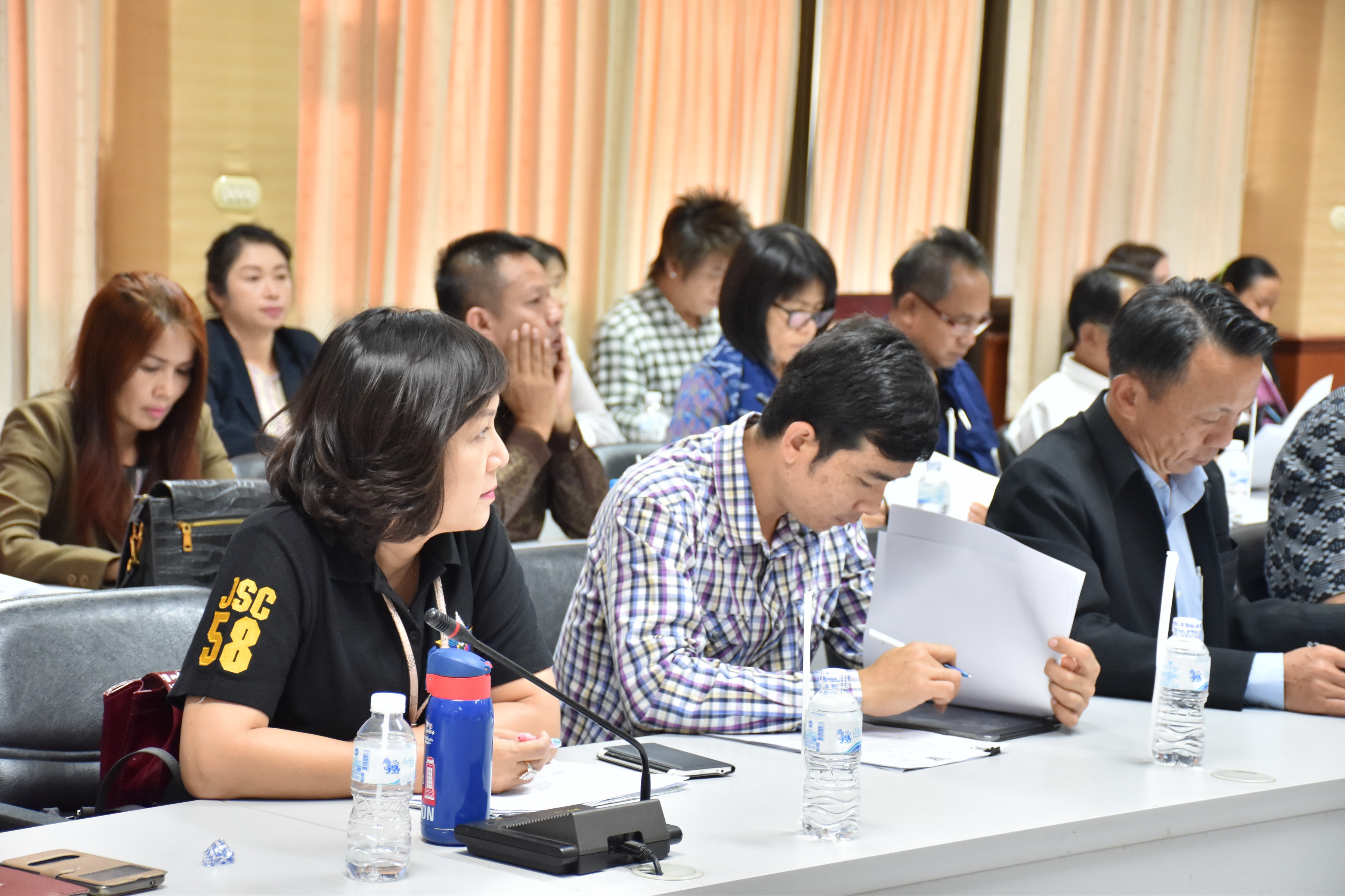 23 พฤศจิกายน 2560 การประชุมคณะกรรมการจัดงานประเพณีบุญเบิกฟ้ามหาสารคามและงานกาชาดจังหวัดมหาสารคาม ประจำปี 2561 ครั้งที่ 1/2560