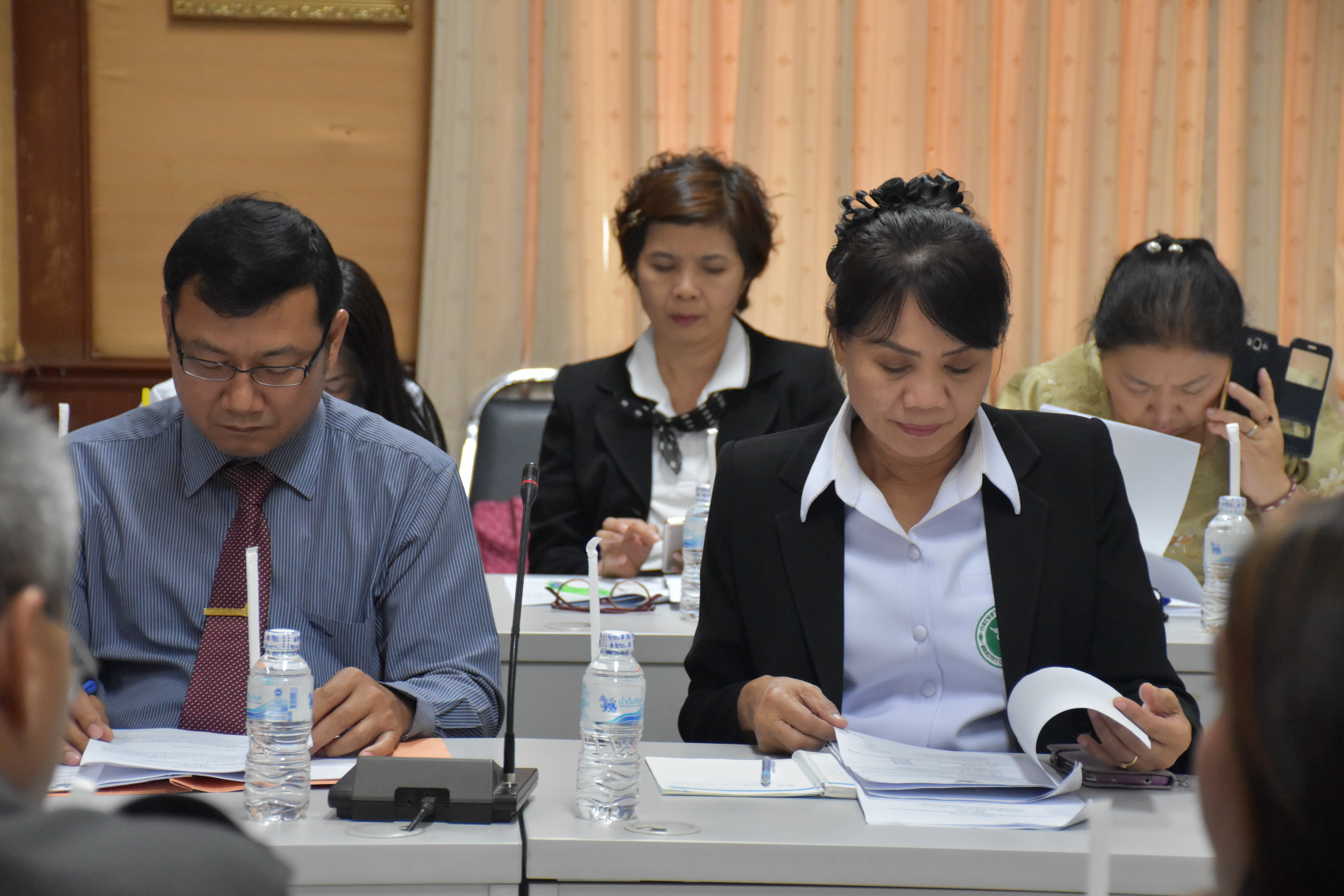 23 พฤศจิกายน 2560 การประชุมคณะกรรมการจัดงานประเพณีบุญเบิกฟ้ามหาสารคามและงานกาชาดจังหวัดมหาสารคาม ประจำปี 2561 ครั้งที่ 1/2560