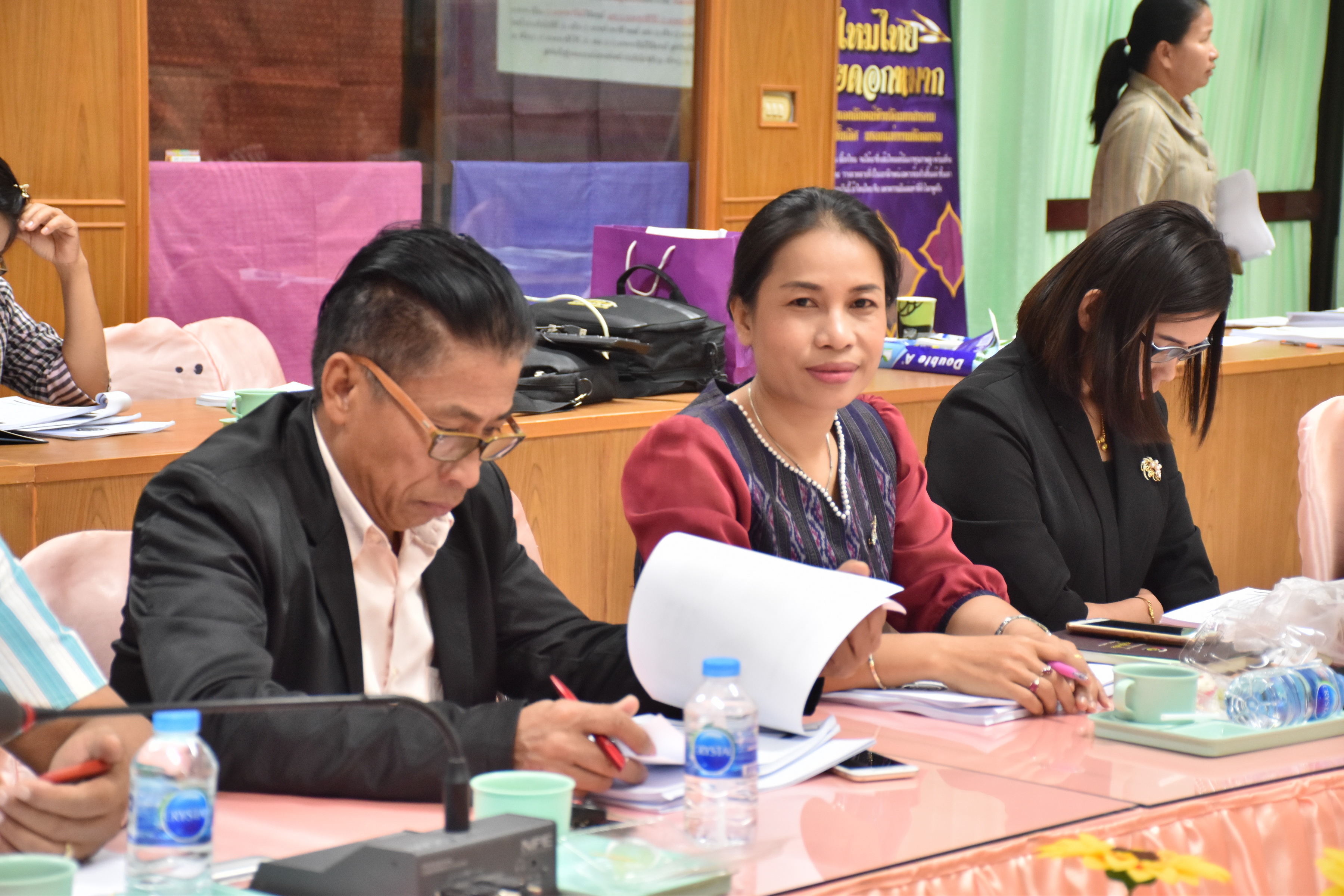 9 พฤศจิกายน 2560 สำนักงานพัฒนาชุมชนจังหวัดมหาสารคาม จัดการประชุมเชิงปฏิบัติการเพิ่มประสิทธิภาพบุคลากรด้านพัสดุ ตามพระราชบัญญัติการจัดซื้อจัดจ้างและการบริหารพัสดุภาครัฐ และวิธีปฏิบัติทางอิเล็กทรอนิกส์