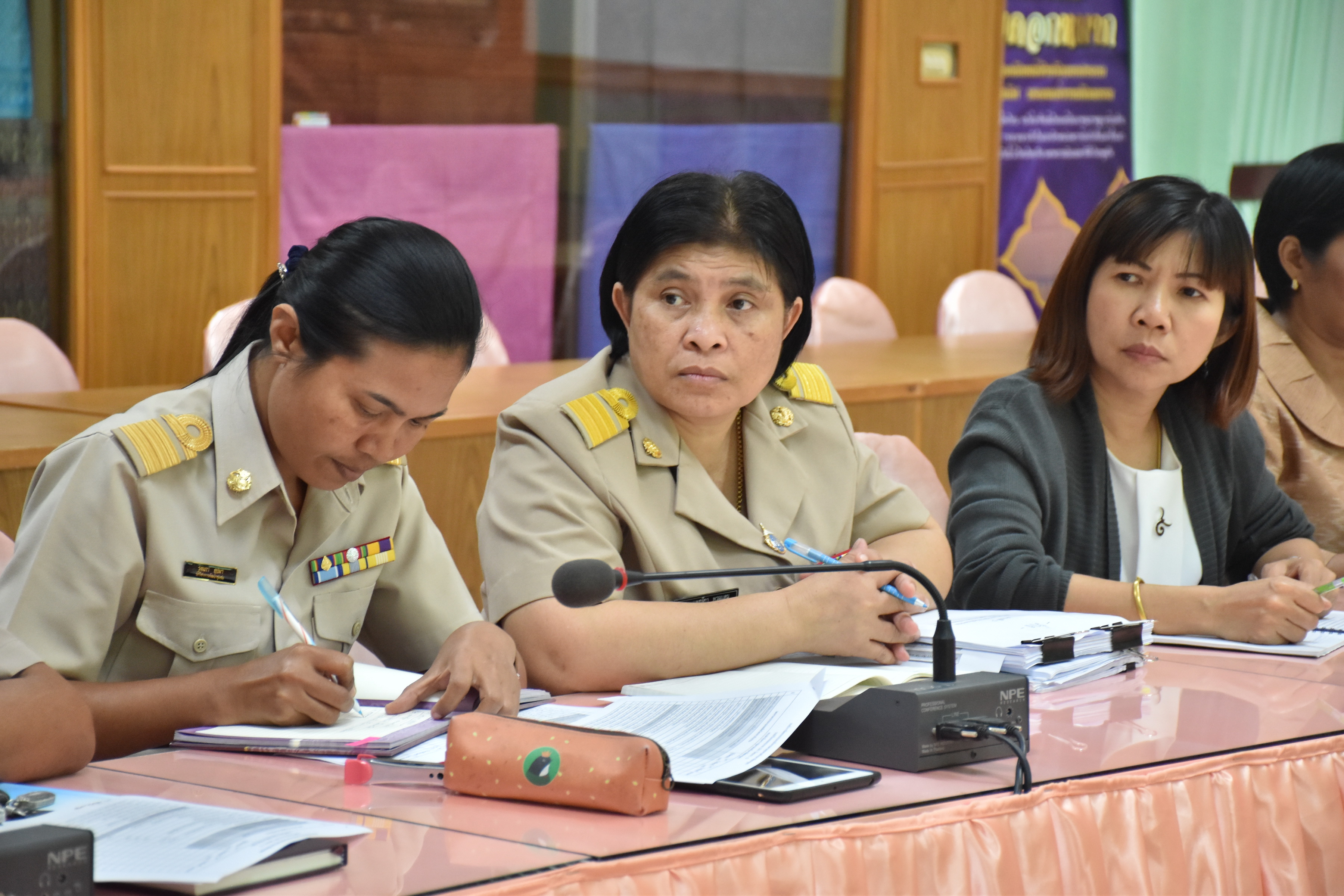 30 ตุลาคม 2560 การประชุมหัวหน้ากลุ่ม หัวหน้าฝ่าย และนักวิชาการพัฒนาชุมชนจังหวัดมหาสารคาม