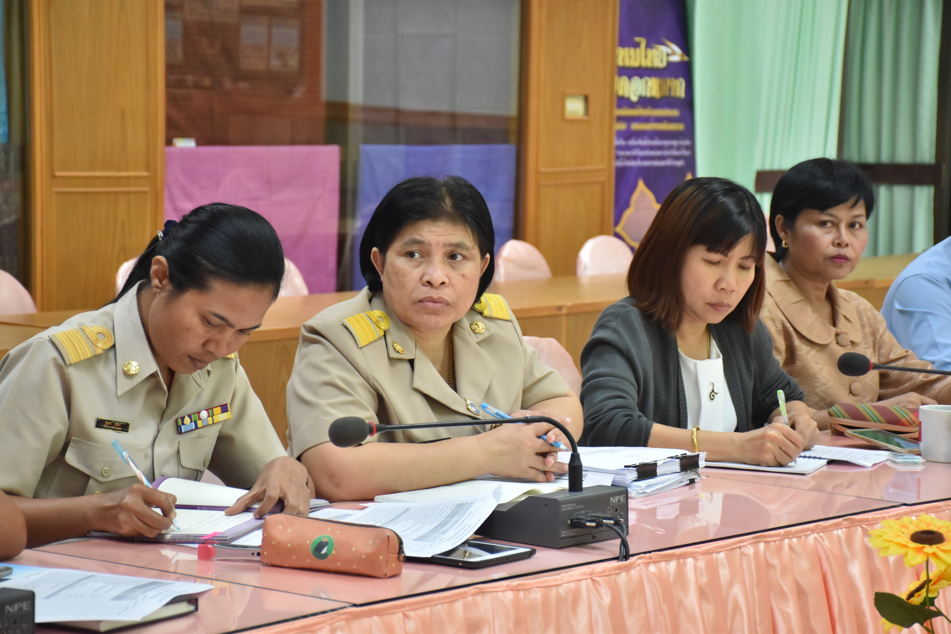 30 ตุลาคม 2560 การประชุมหัวหน้ากลุ่ม หัวหน้าฝ่าย และนักวิชาการพัฒนาชุมชนจังหวัดมหาสารคาม