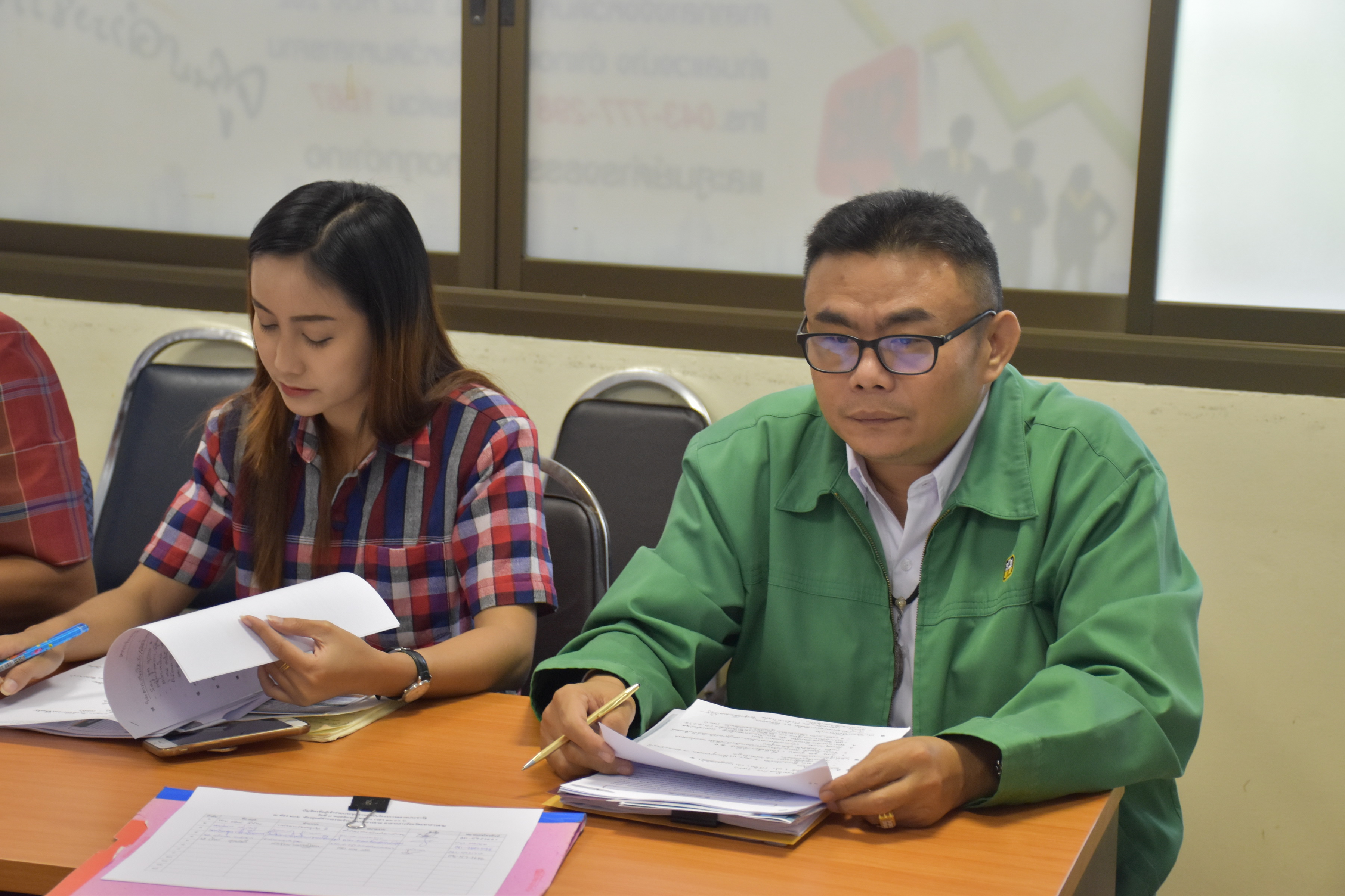 9 พฤศจิกายน 2560 การประชุมหน่วยงานที่เกี่ยวข้องเพื่อเตรียมความพร้อมการลงทะเบียนผู้ประกอบการ ตามโครงการตลาดประชารัฐ
