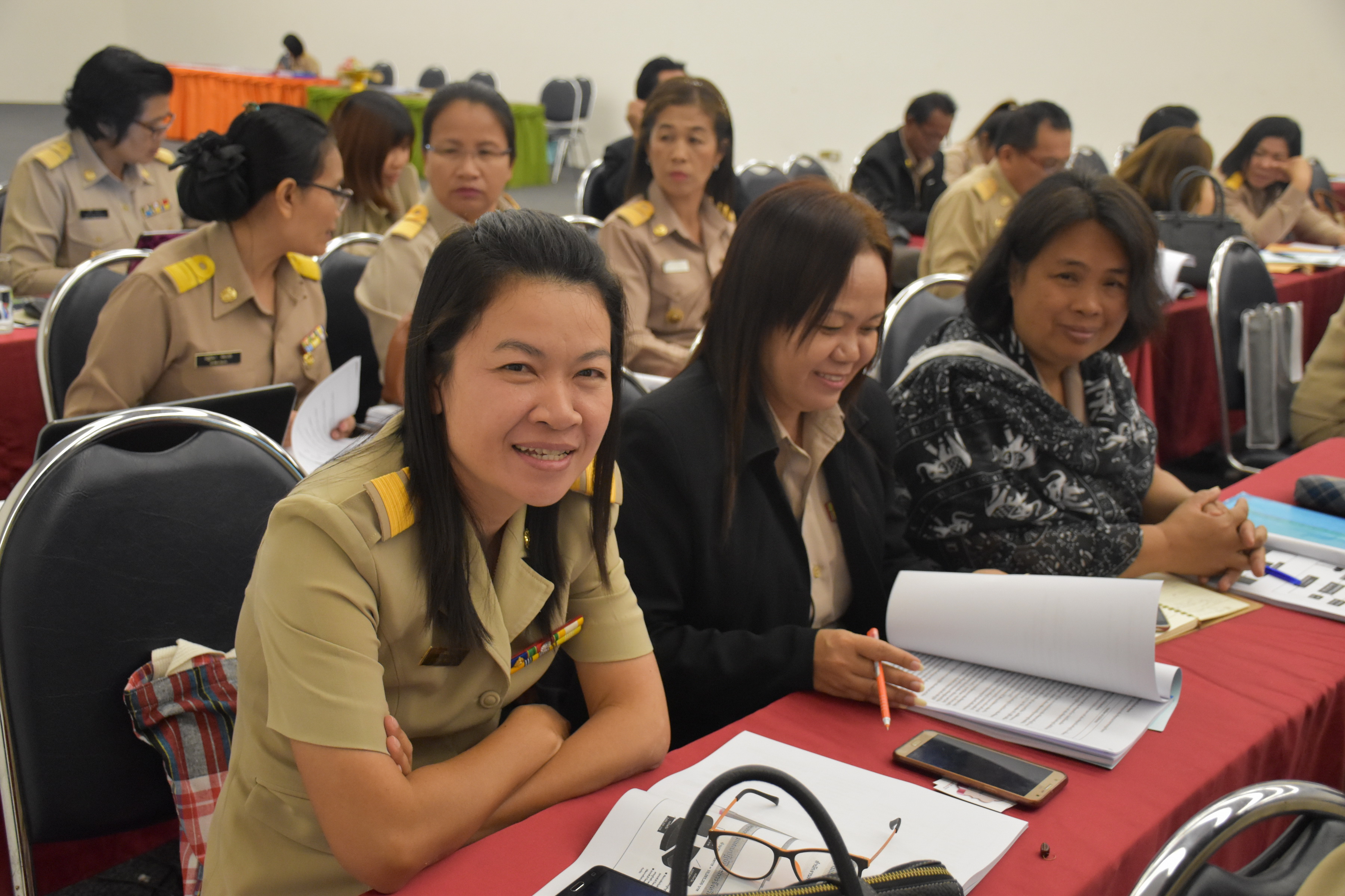 6 พฤศจิกายน 2560 เวลา 09.00 น. สำนักงานพัฒนาชุมชนจังหวัดมหาสารคาม จัดโครงการประชุมเชิงปฏิบัติการมอบนโยบายเพื่อเพิ่มประสิทธิภาพการขับเคลื่อนยุทธศาสตร์ กรมการพัฒนาชุมชน ประจำปีงบประมาณ พ.ศ.2561