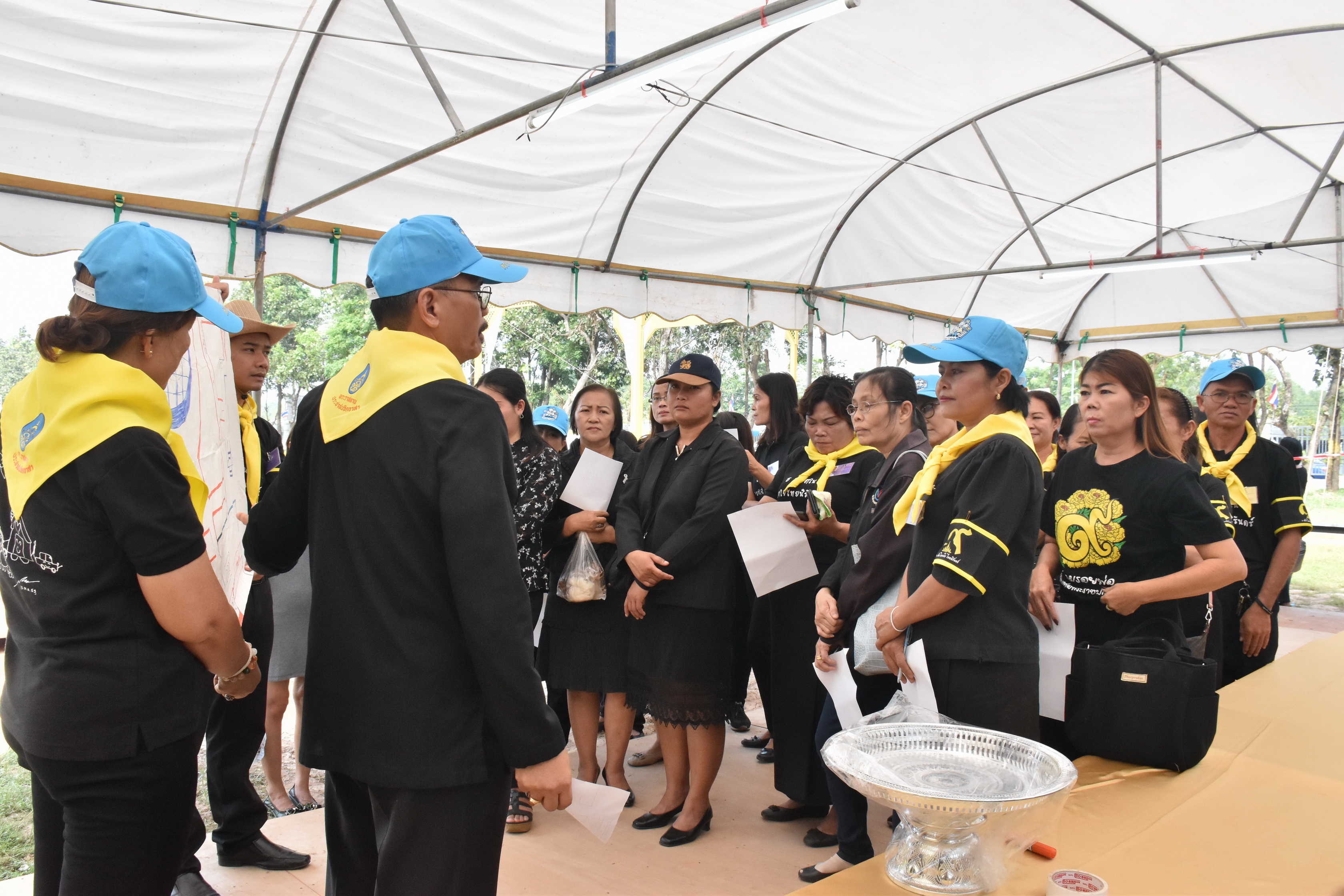 24 ตุลาคม 2560 จังหวัดมหาสารคามจัดประชุมจิตอาสาเฉพาะกิจฯ จังหวัดมหาสารคาม และซักซ้อมการปฏิบัติหน้าที่จิตอาสาเฉพาะกิจ 8 ประเภท ในพระราชพิธีถวายพระเพลิงพระบรมศพฯ แบบเสมือนจริง