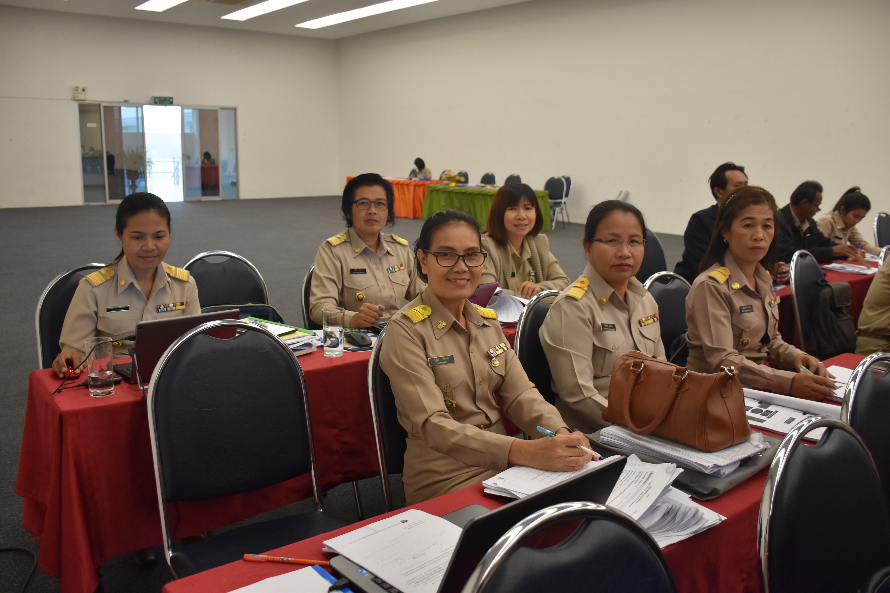 6 พฤศจิกายน 2560 เวลา 09.00 น. สำนักงานพัฒนาชุมชนจังหวัดมหาสารคาม จัดโครงการประชุมเชิงปฏิบัติการมอบนโยบายเพื่อเพิ่มประสิทธิภาพการขับเคลื่อนยุทธศาสตร์ กรมการพัฒนาชุมชน ประจำปีงบประมาณ พ.ศ.2561