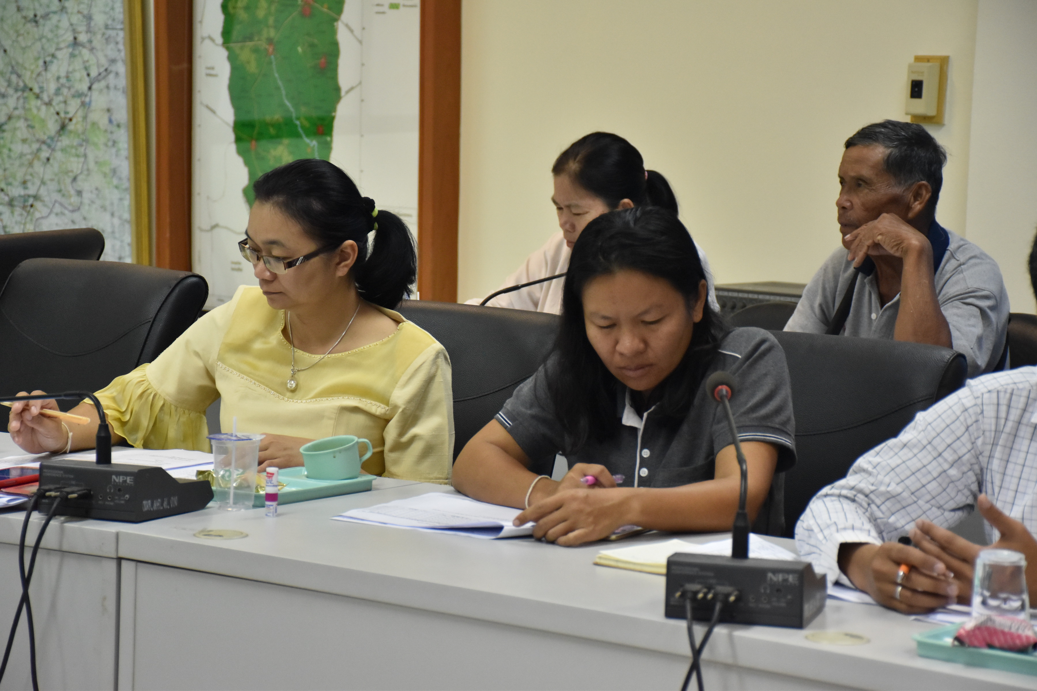 15 พฤศจิกายน 2560 การประชุมเจ้าหน้าที่พัฒนาชุมชนอำเภอ และกลุ่มผู้ผลิต ผู้ประกอบการ OTOP ที่เข้าร่วมงาน OTOP City 2017
