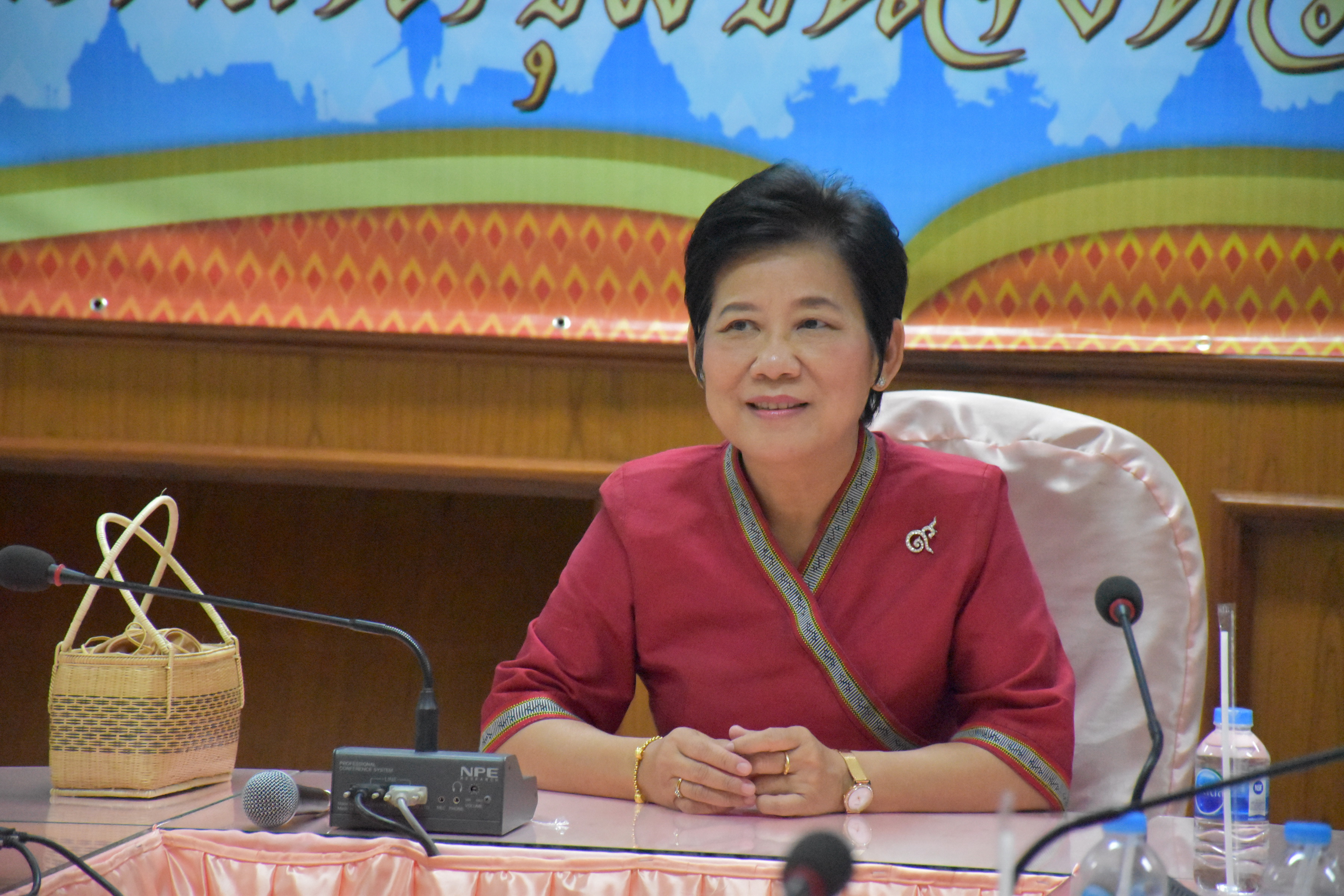 15 พฤศจิกายน 2560 การประชุมเชิงปฏิบัติการคณะกรรมการศูนย์ประสานงานองค์การชุมชน (ศอช.จ.) จังหวัดมหาสารคาม