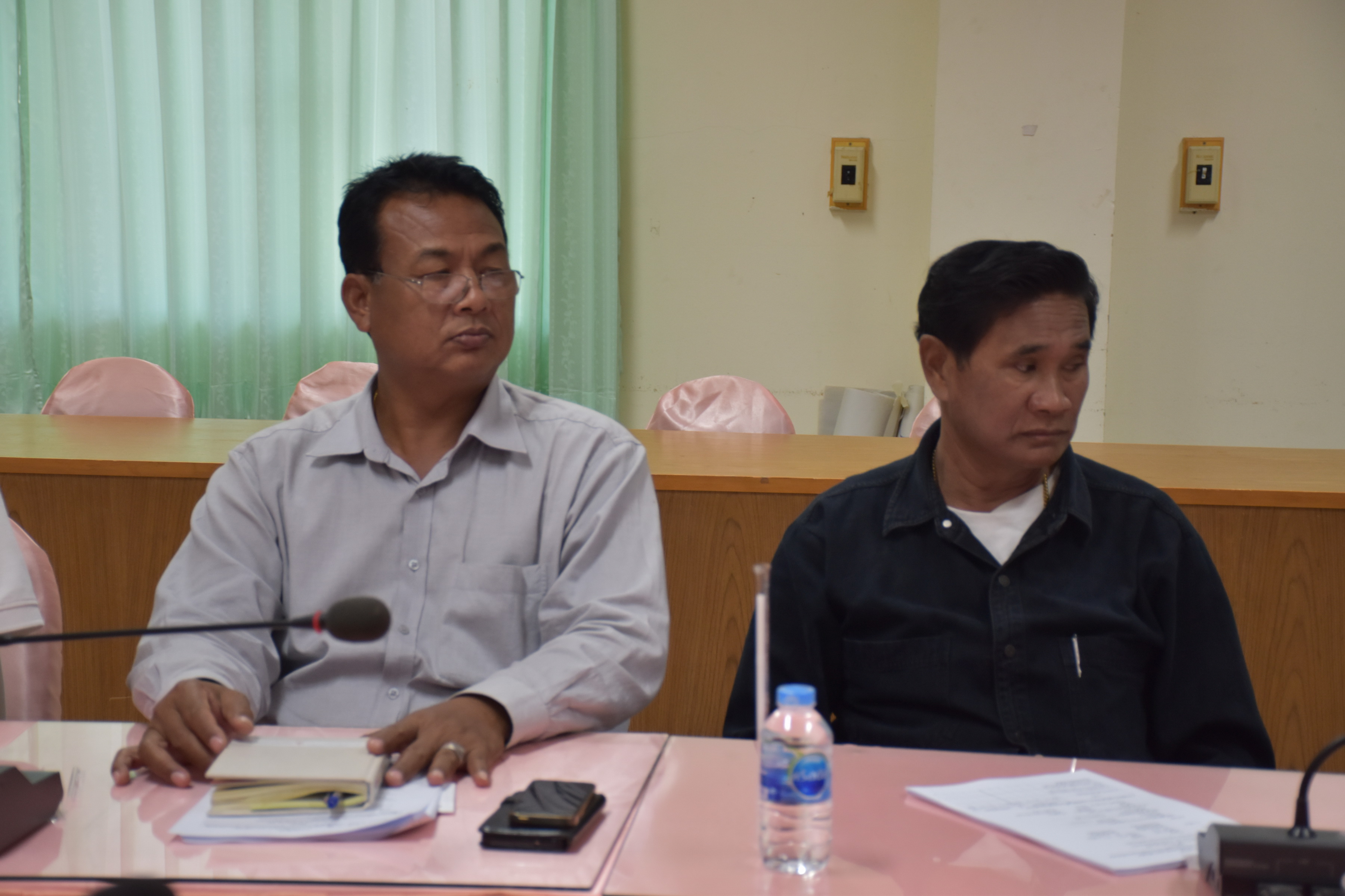 15 พฤศจิกายน 2560 การประชุมเชิงปฏิบัติการคณะกรรมการศูนย์ประสานงานองค์การชุมชน (ศอช.จ.) จังหวัดมหาสารคาม