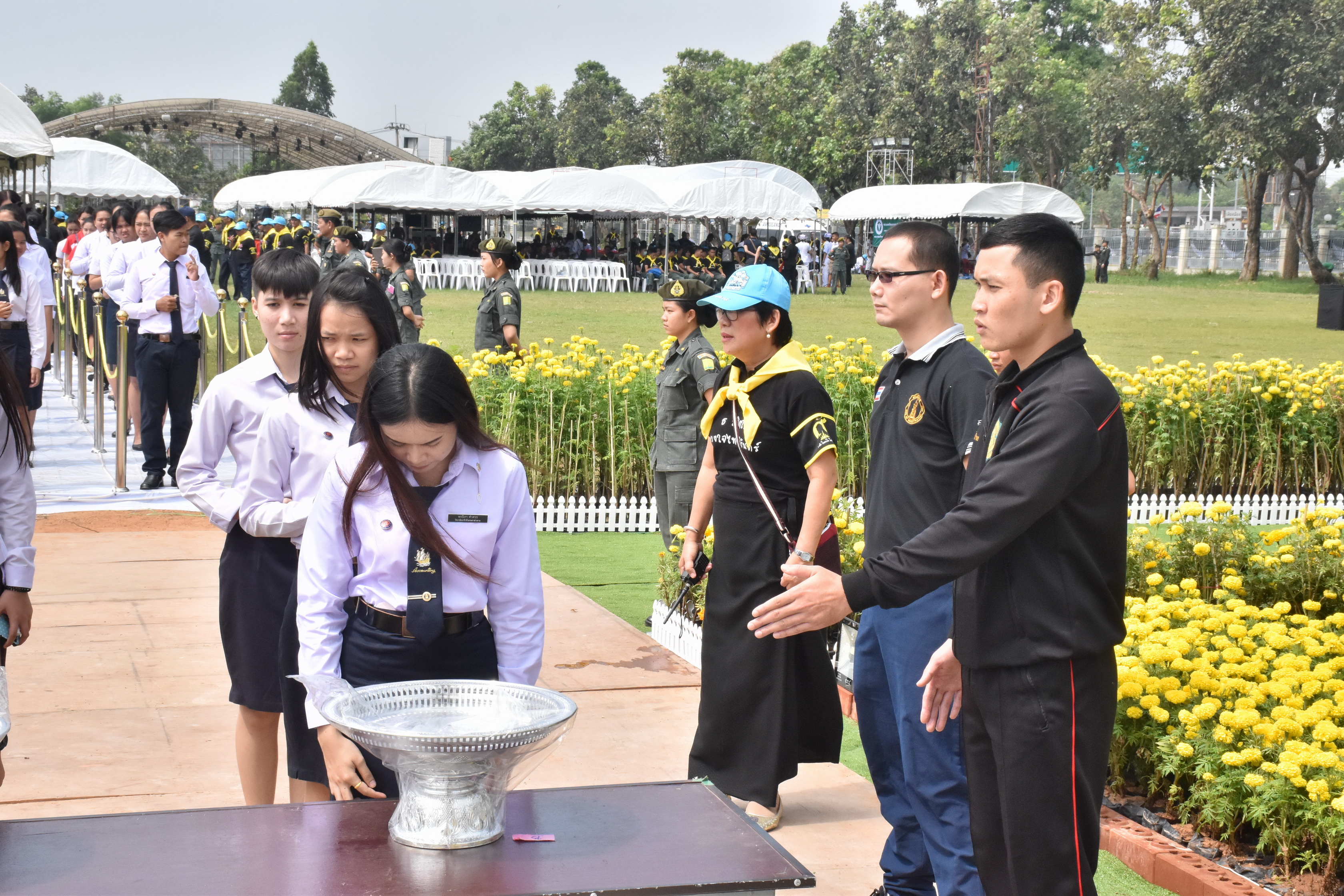 24 ตุลาคม 2560 จังหวัดมหาสารคามจัดประชุมจิตอาสาเฉพาะกิจฯ จังหวัดมหาสารคาม และซักซ้อมการปฏิบัติหน้าที่จิตอาสาเฉพาะกิจ 8 ประเภท ในพระราชพิธีถวายพระเพลิงพระบรมศพฯ แบบเสมือนจริง