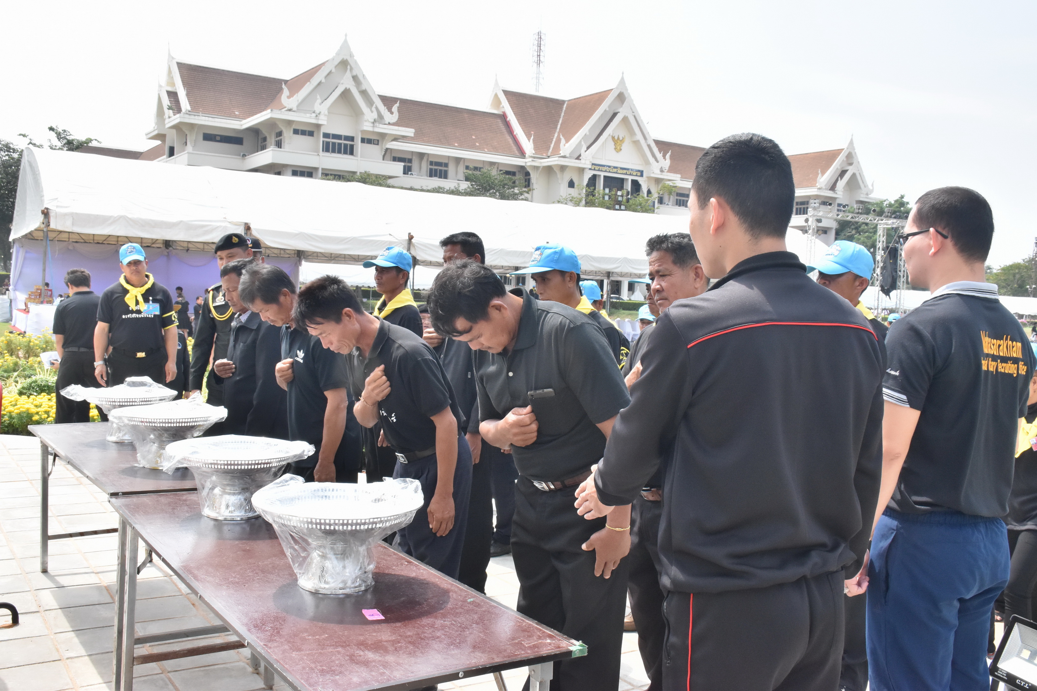 24 ตุลาคม 2560 จังหวัดมหาสารคามจัดประชุมจิตอาสาเฉพาะกิจฯ จังหวัดมหาสารคาม และซักซ้อมการปฏิบัติหน้าที่จิตอาสาเฉพาะกิจ 8 ประเภท ในพระราชพิธีถวายพระเพลิงพระบรมศพฯ แบบเสมือนจริง