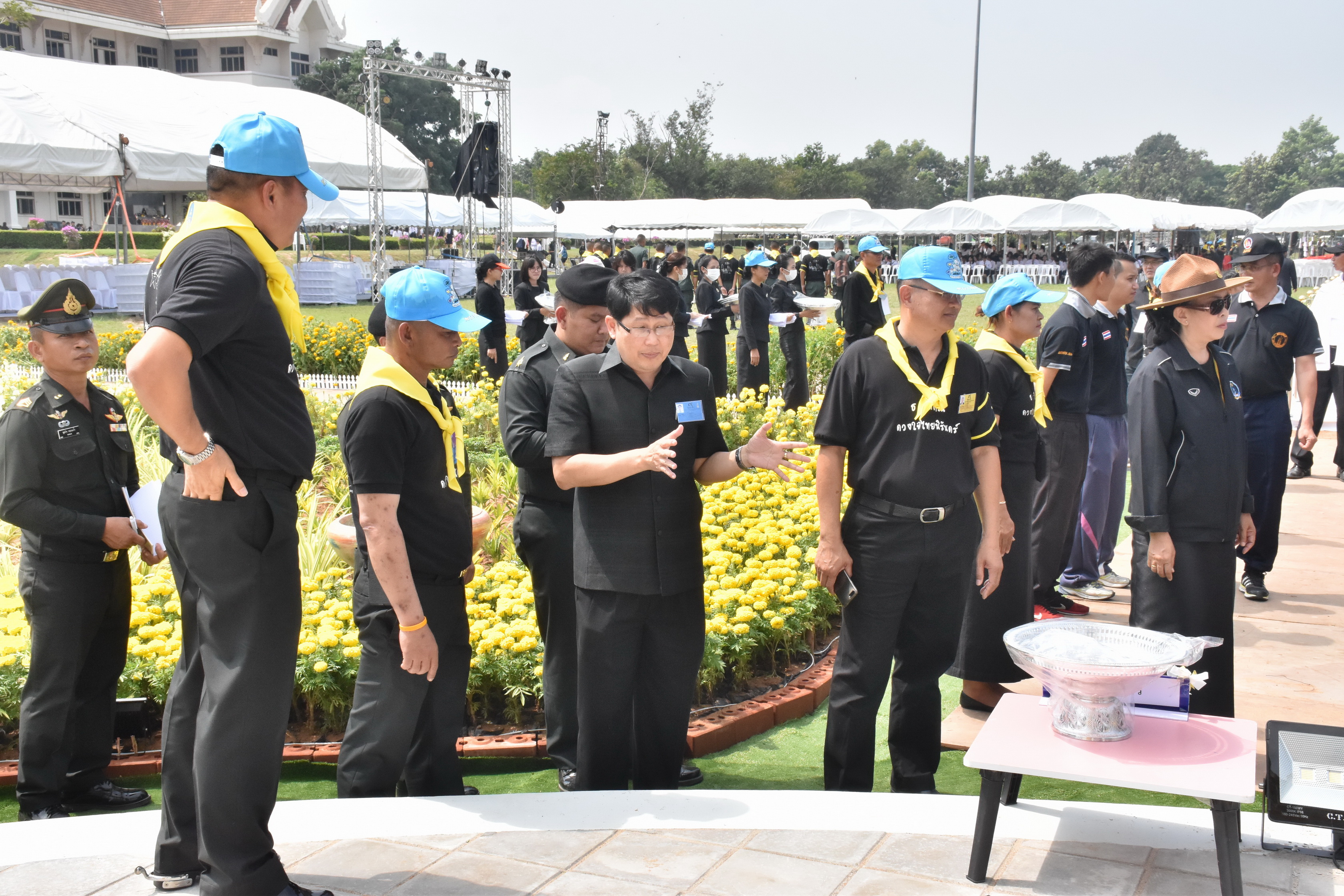 24 ตุลาคม 2560 จังหวัดมหาสารคามจัดประชุมจิตอาสาเฉพาะกิจฯ จังหวัดมหาสารคาม และซักซ้อมการปฏิบัติหน้าที่จิตอาสาเฉพาะกิจ 8 ประเภท ในพระราชพิธีถวายพระเพลิงพระบรมศพฯ แบบเสมือนจริง